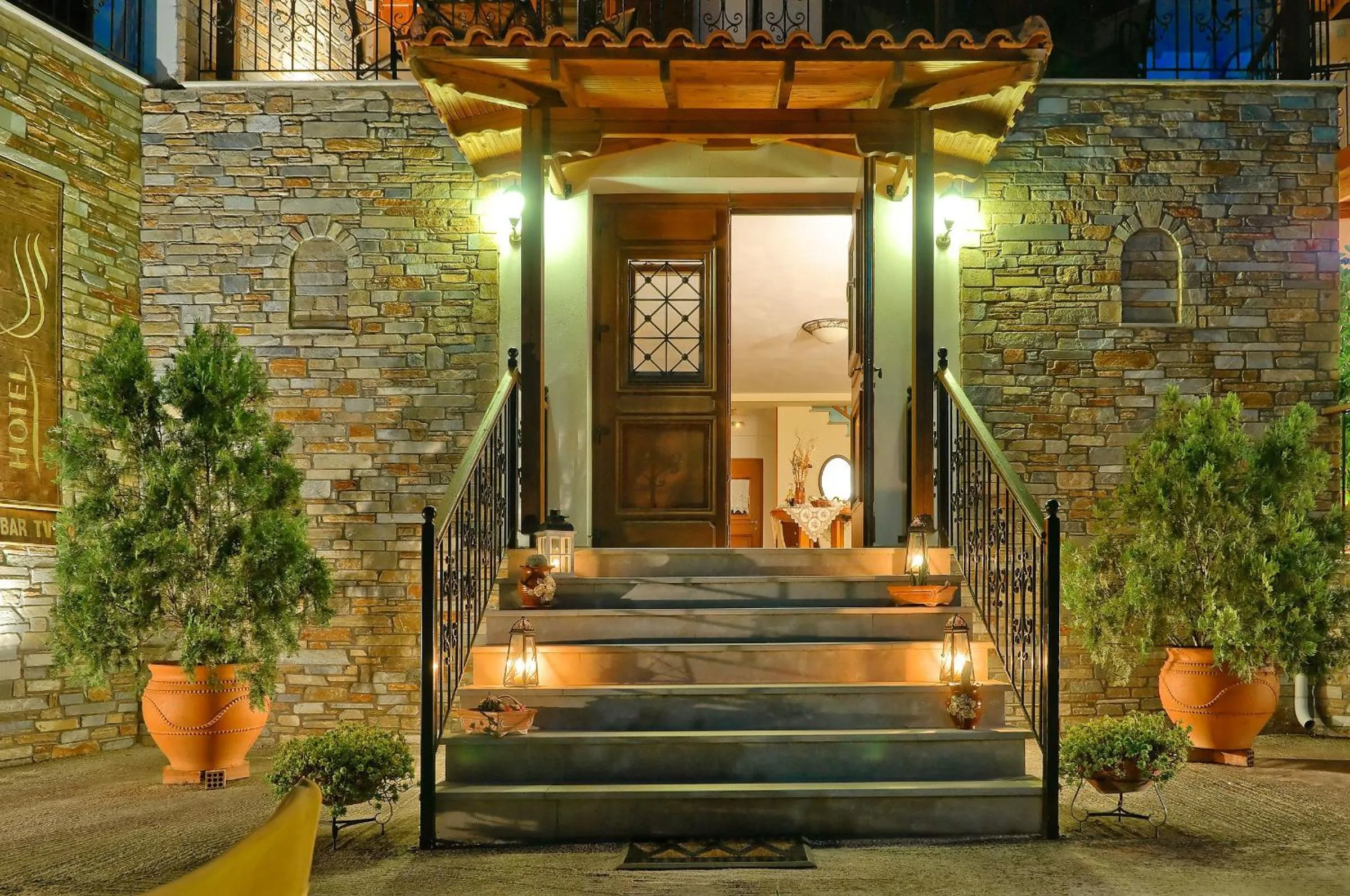 Hotel Ainareti