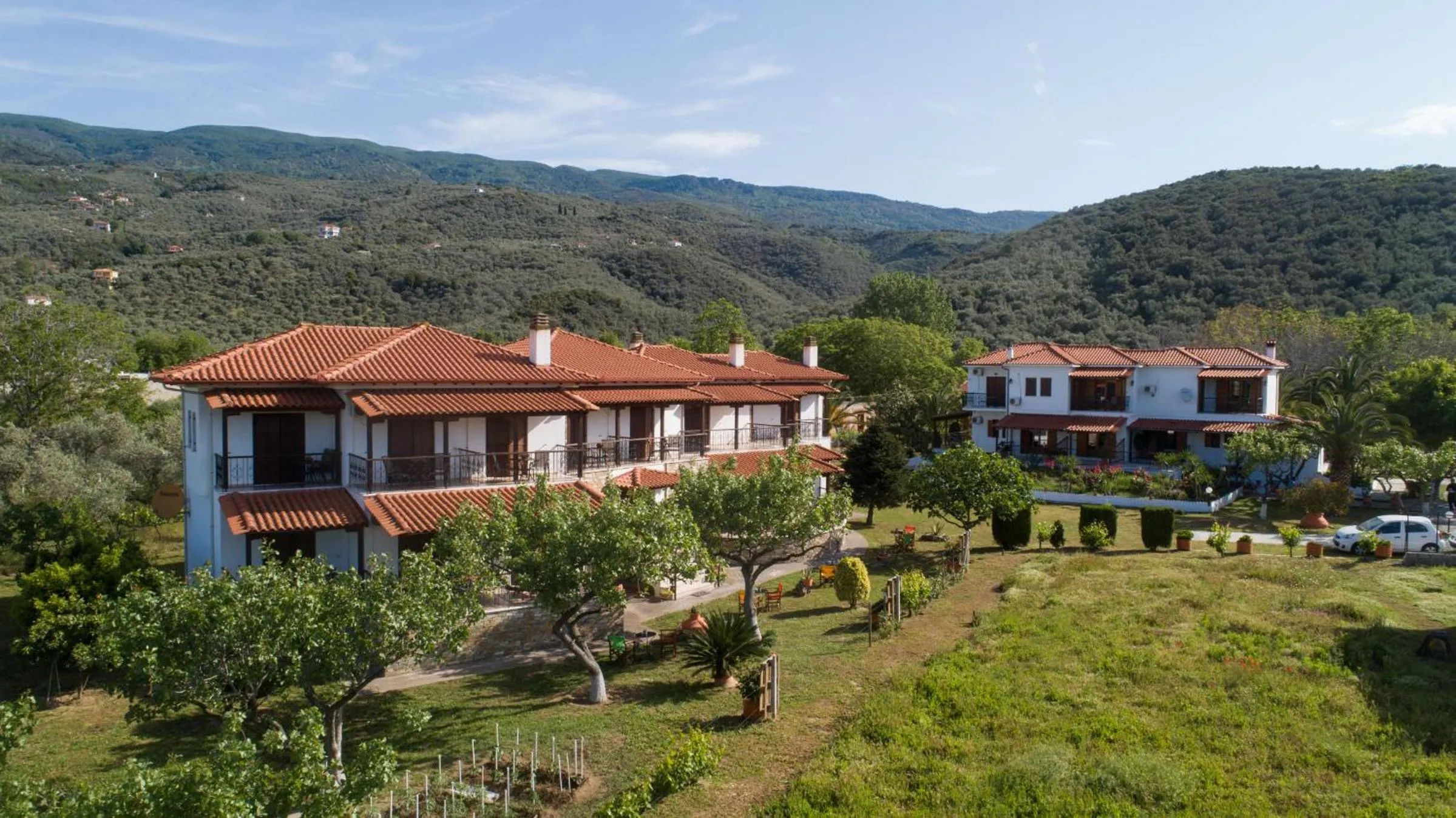 Hotel Ainareti