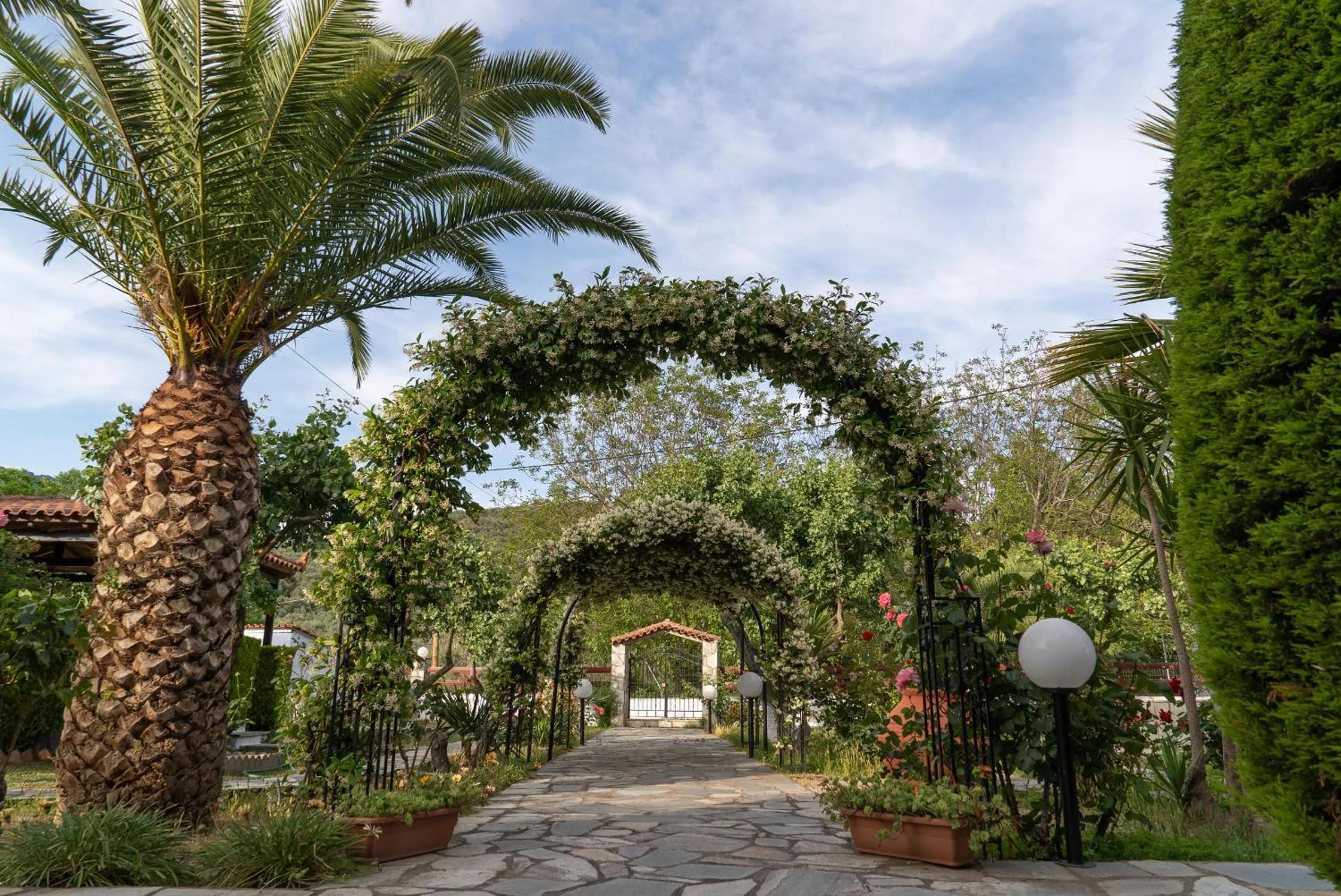 Hotel Ainareti
