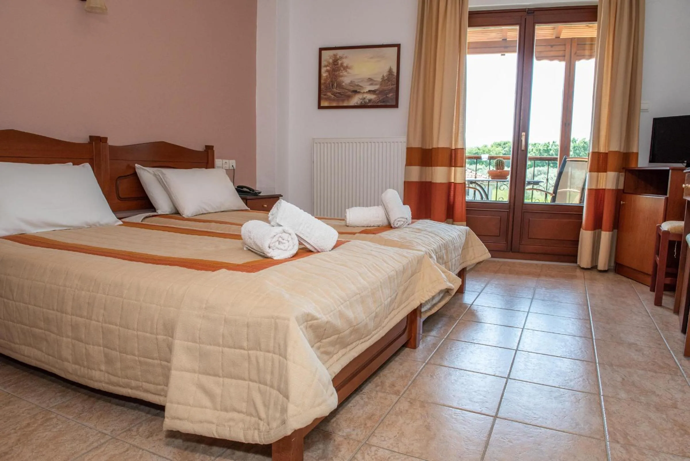 Bed in Hotel Ainareti