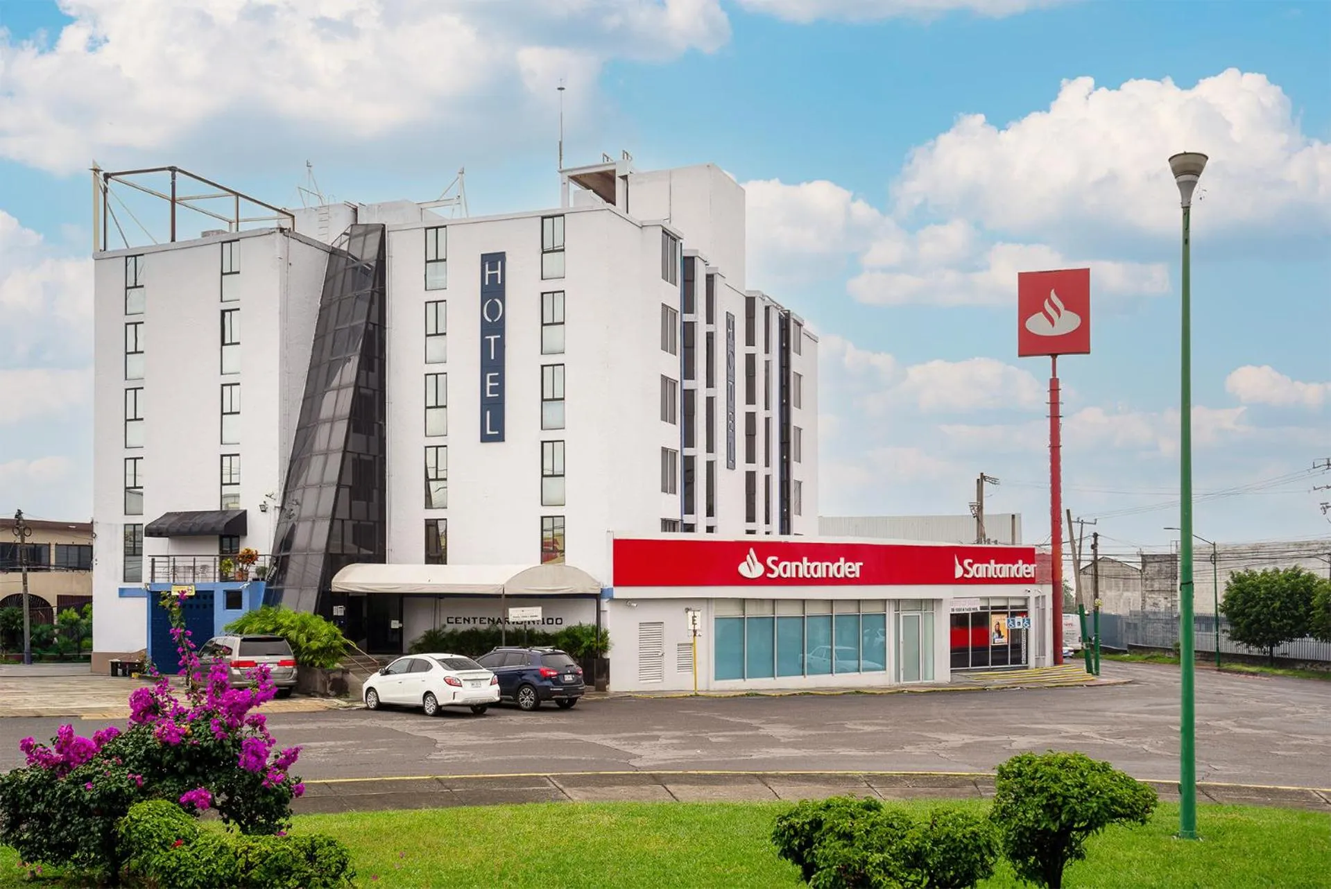 Property building in Hotel delf-inn