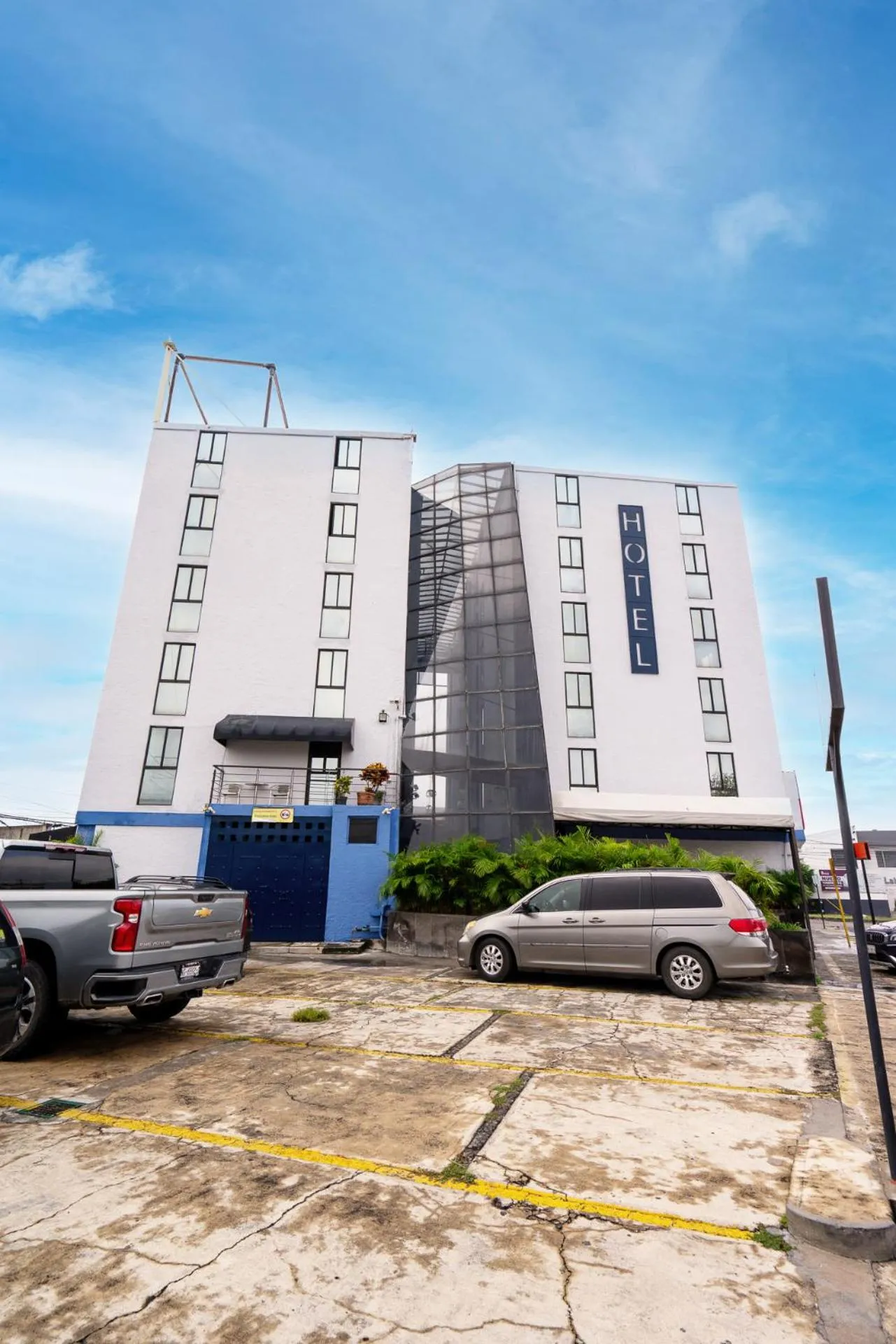 Property building in Hotel delf-inn