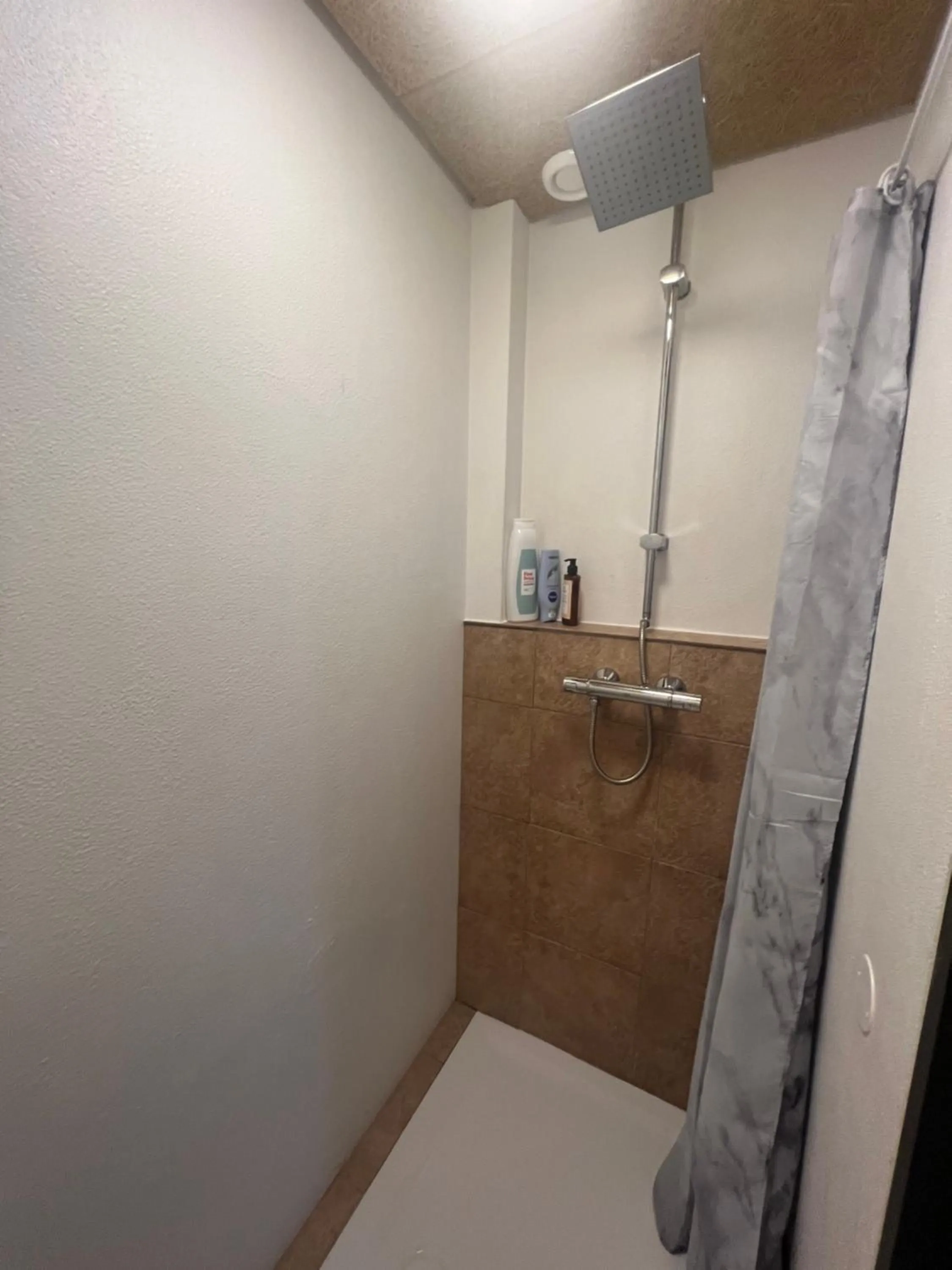 Shower in Godaland Guesthouse