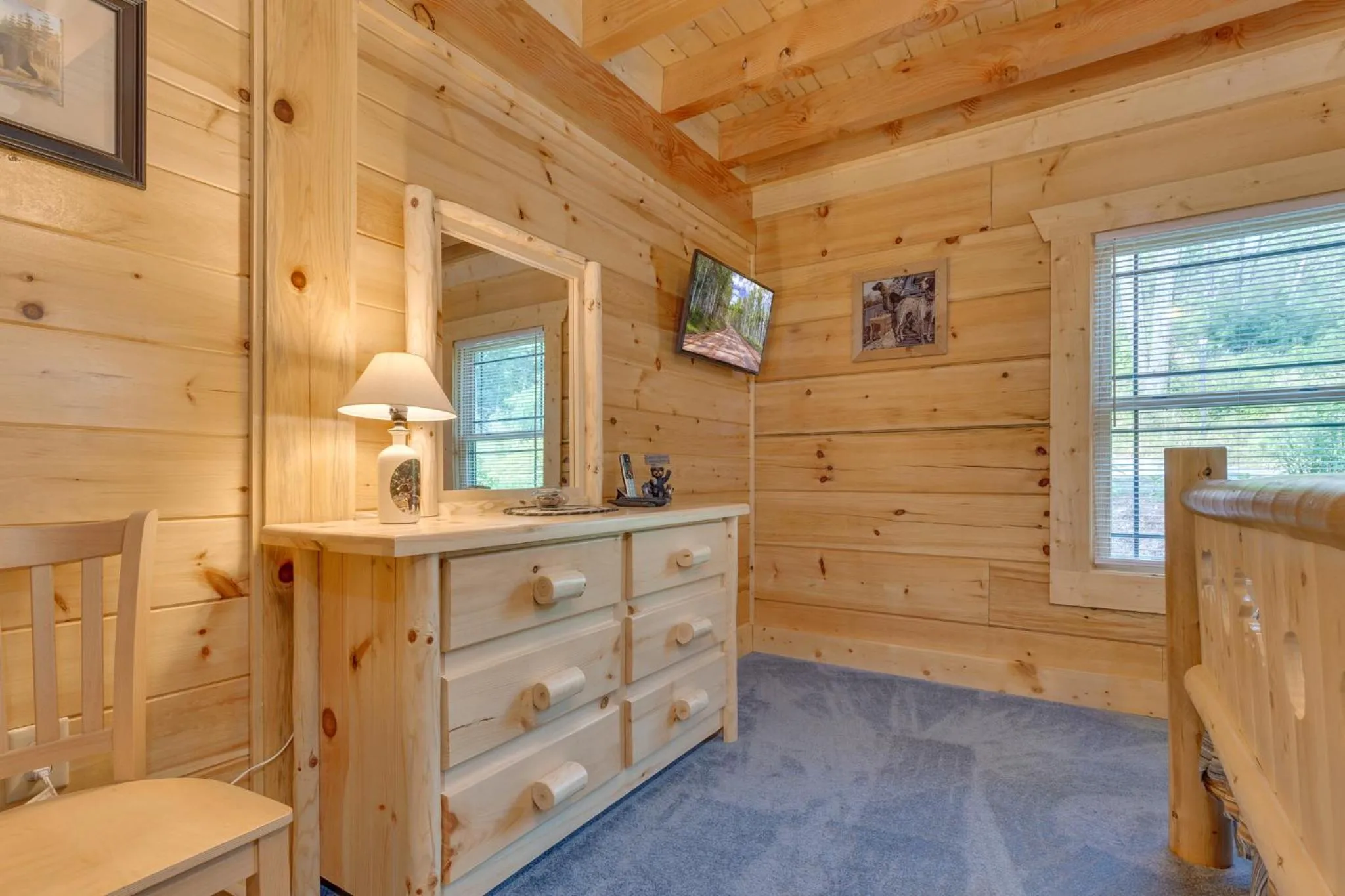 Property building in Lone Wolf Lodge