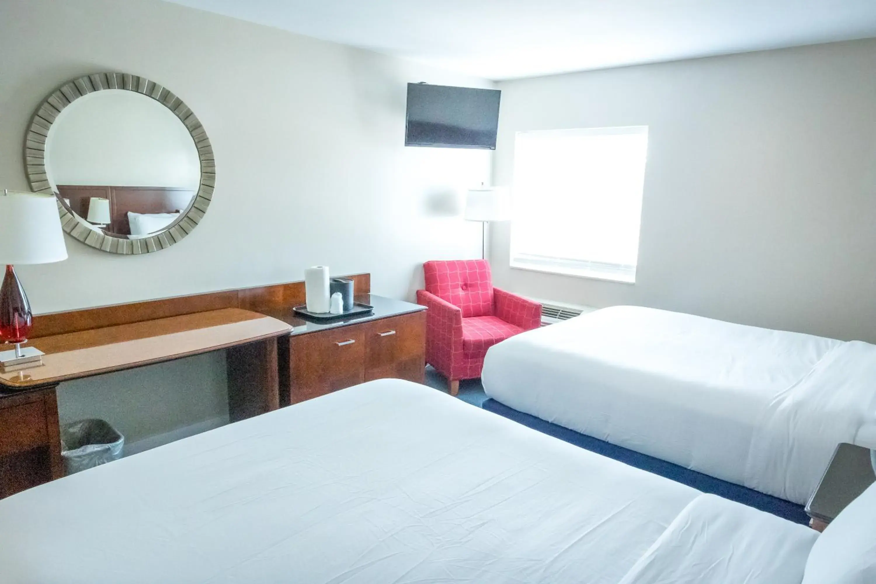 Deluxe Queen Room with Two Queen Beds in Islander Inn Deluxe Queen Room with Two Queen Beds in Islander Inn