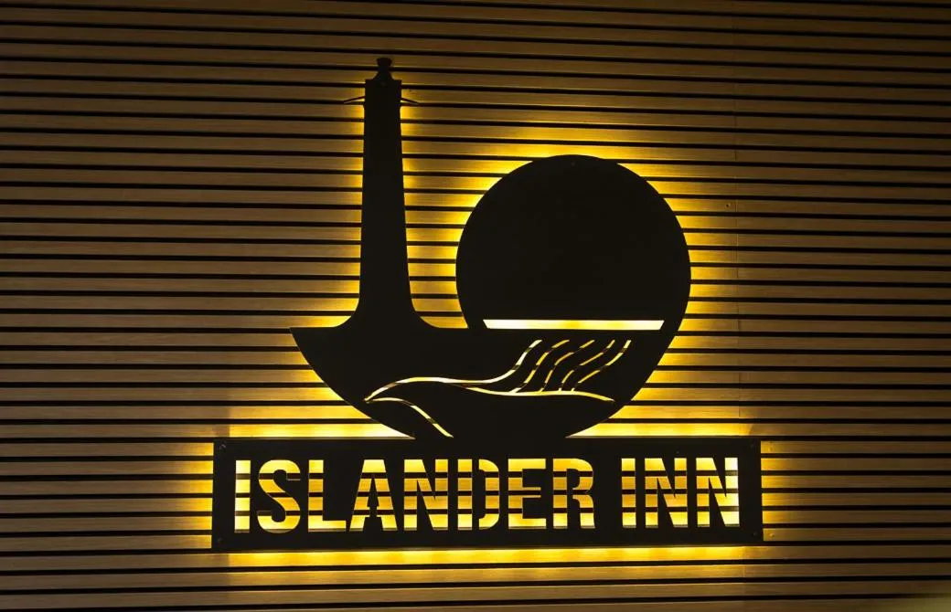 Islander Inn