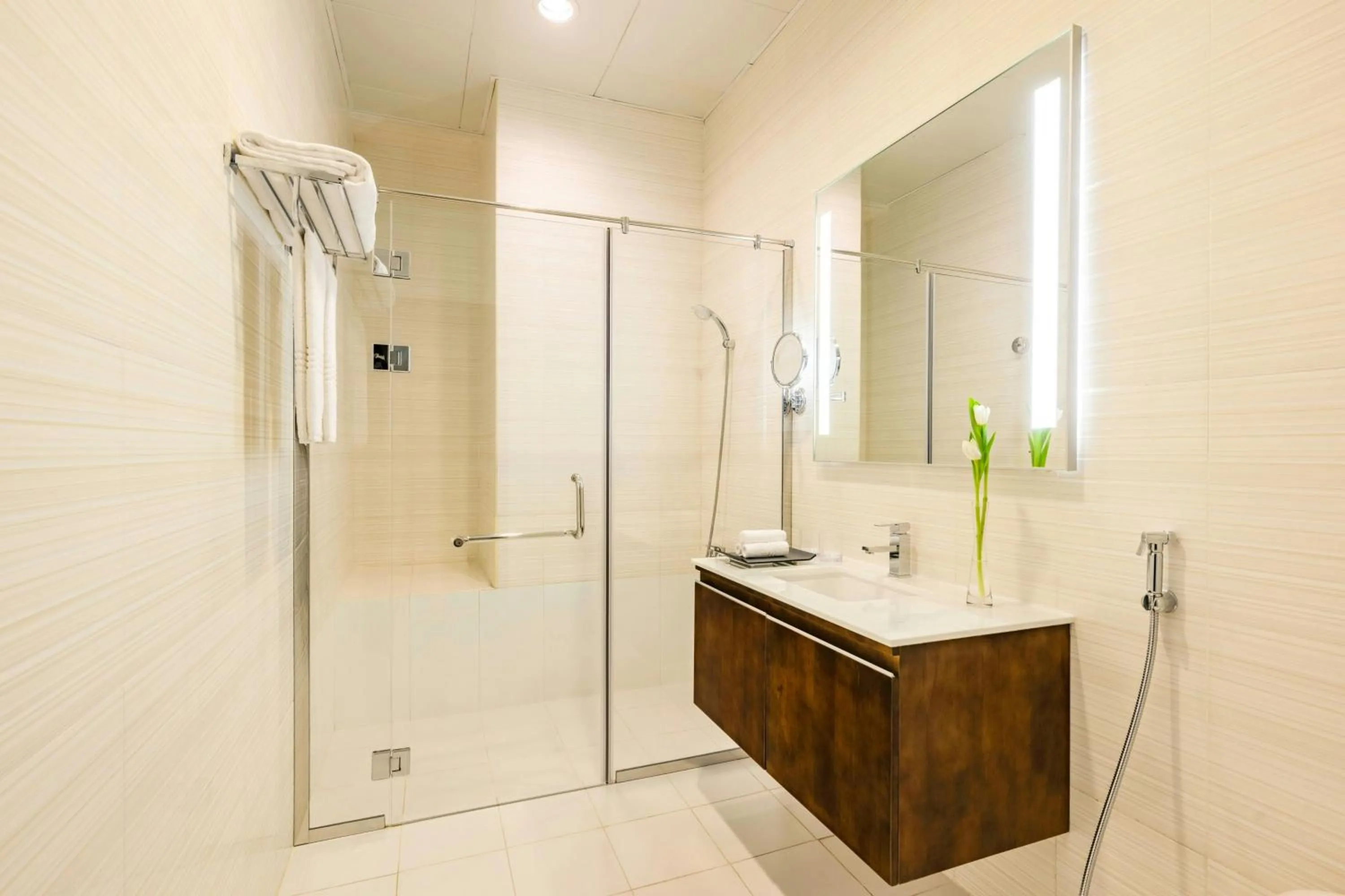 Photo of the whole room in Marriott Executive Apartments City Center Doha