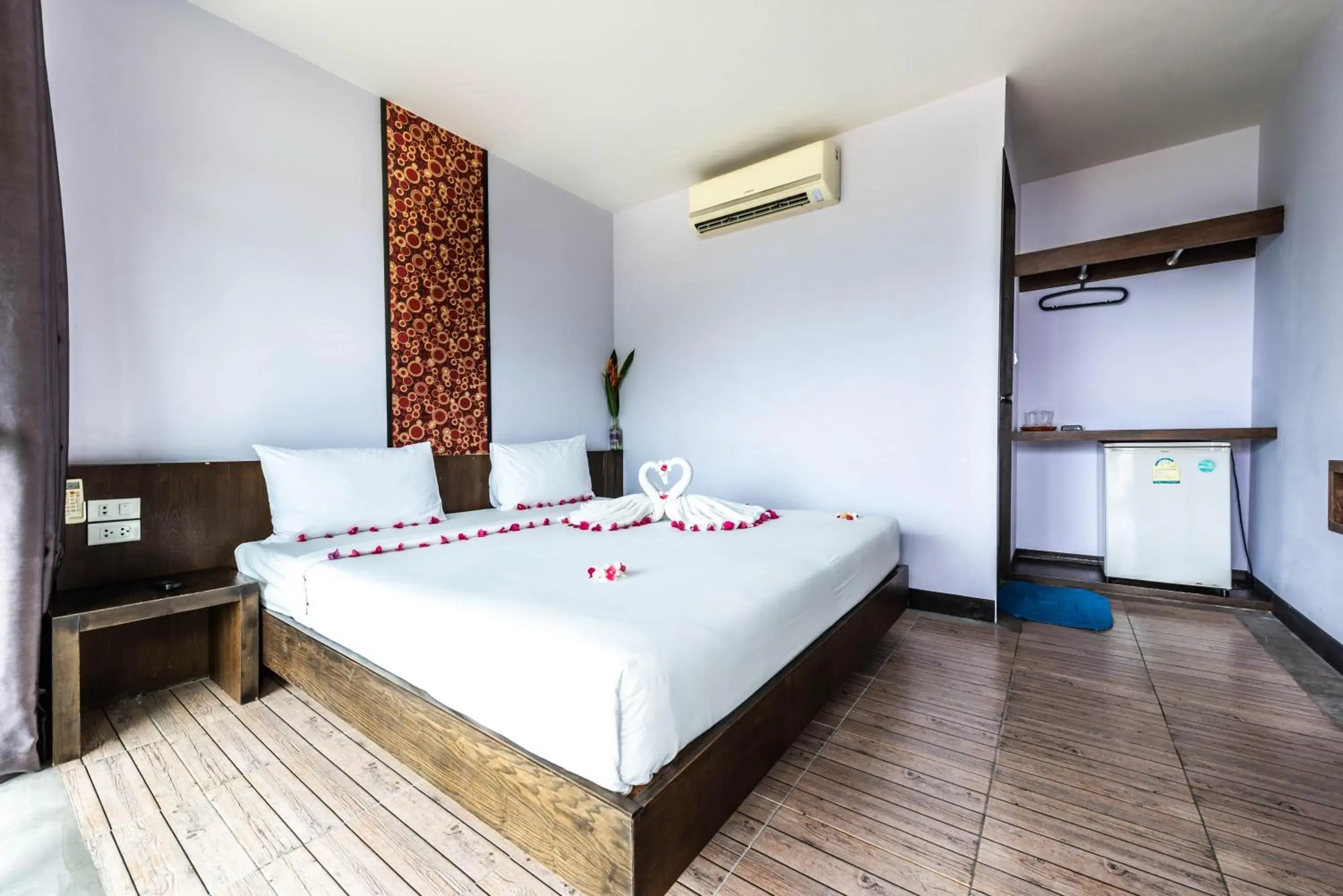 Bed in Phi Phi Sea Sky Resort Bed in Phi Phi Sea Sky Resort