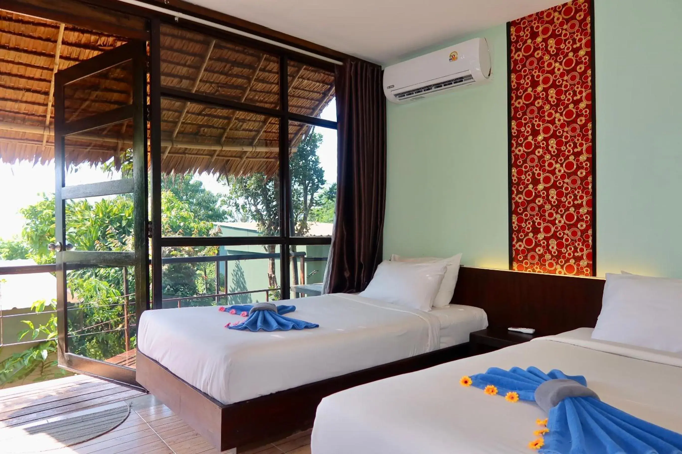 Bedroom, Bed in Phi Phi Sea Sky Resort Bedroom, Bed in Phi Phi Sea Sky Resort