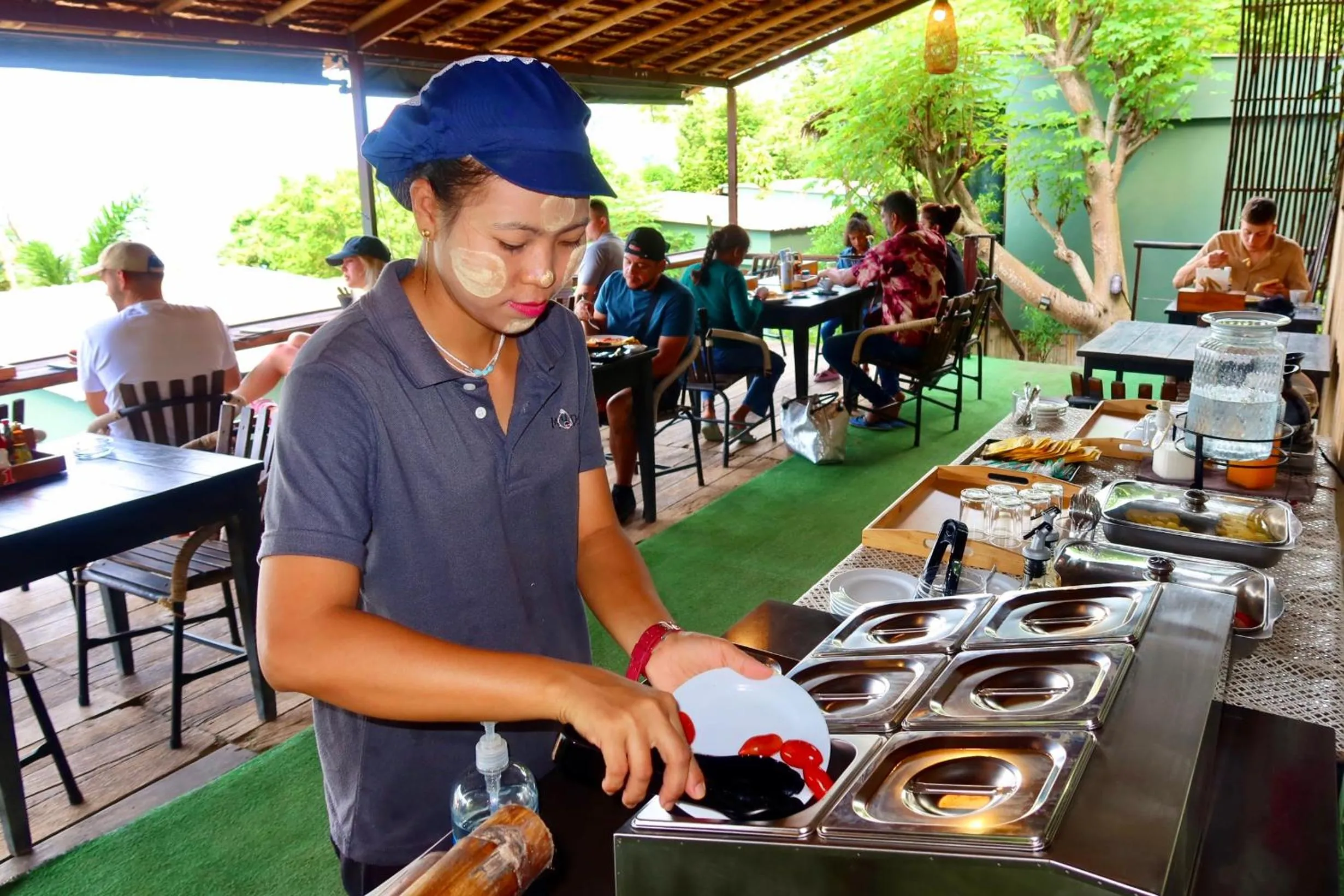 Restaurant/places to eat in Phi Phi Sea Sky Resort