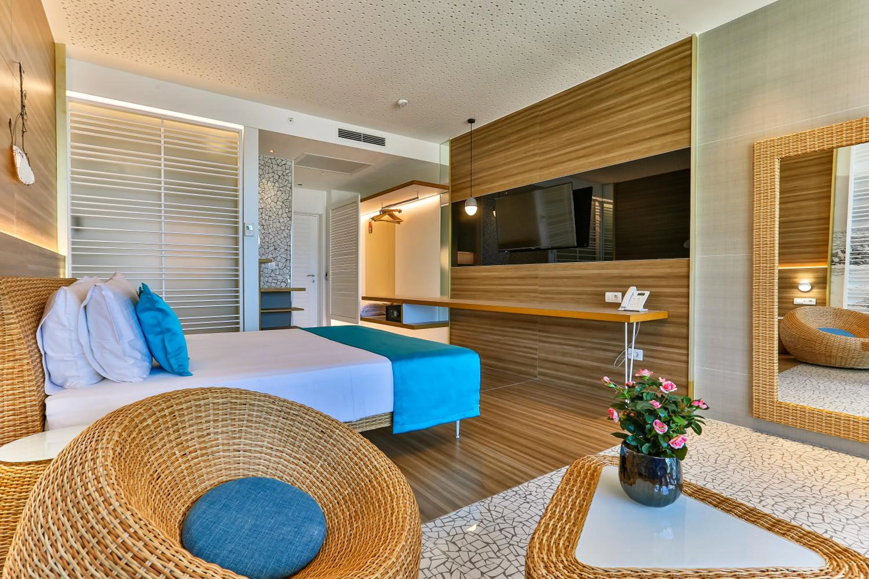 Bed in Carine Hotel Kumbor Superior