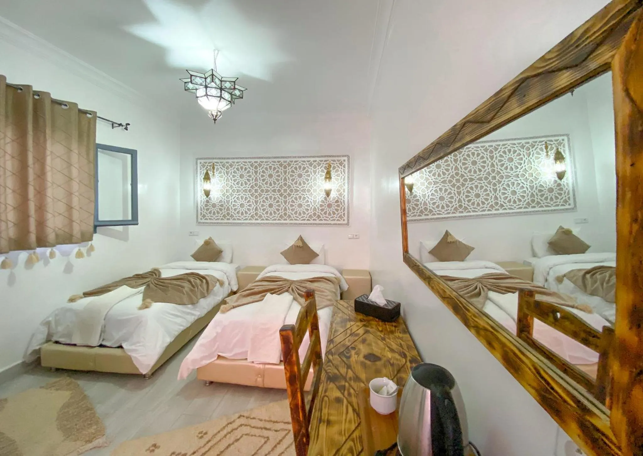 Bedroom, Bed in Hotel Riad Amlal