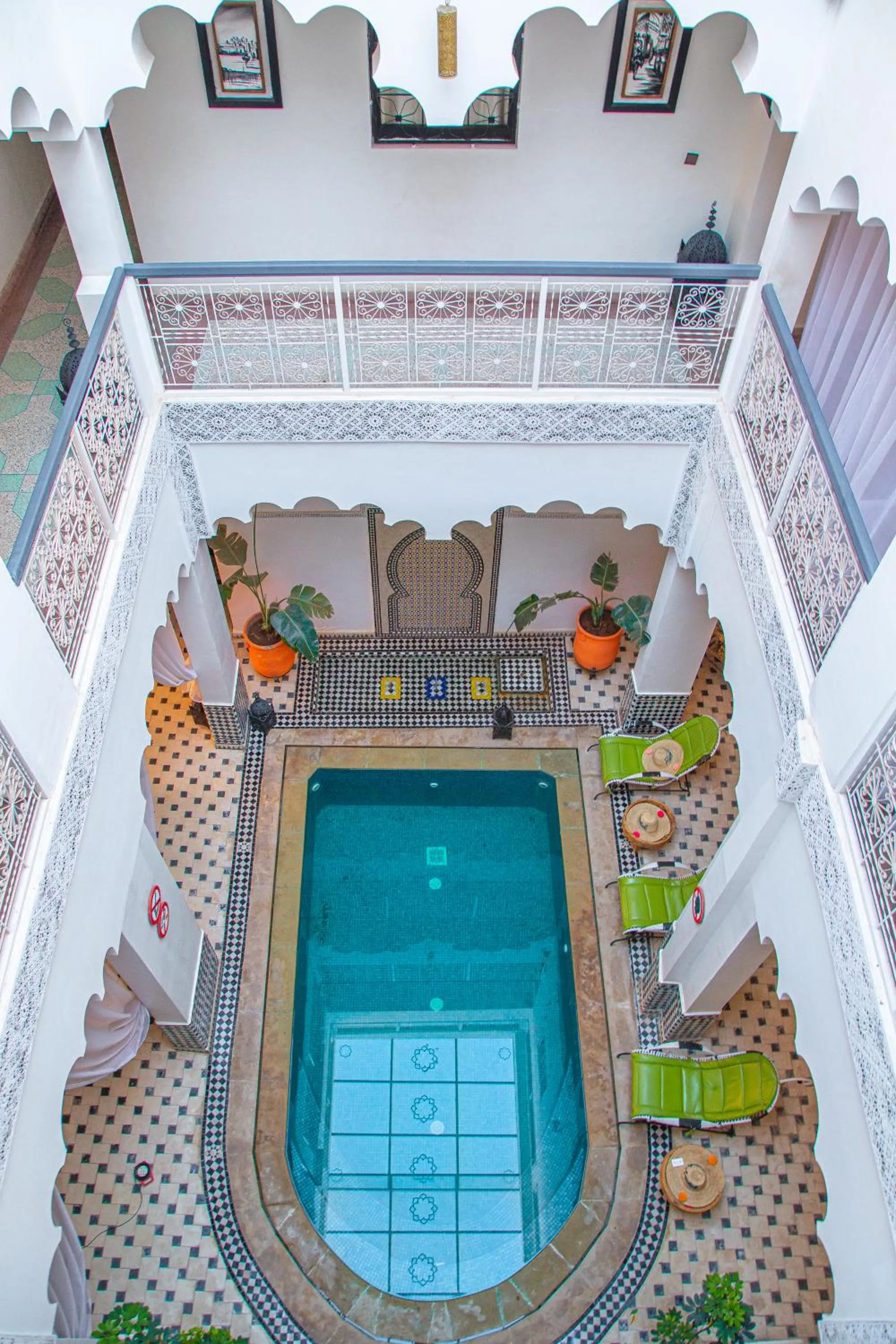 Swimming pool in Hotel Riad Amlal