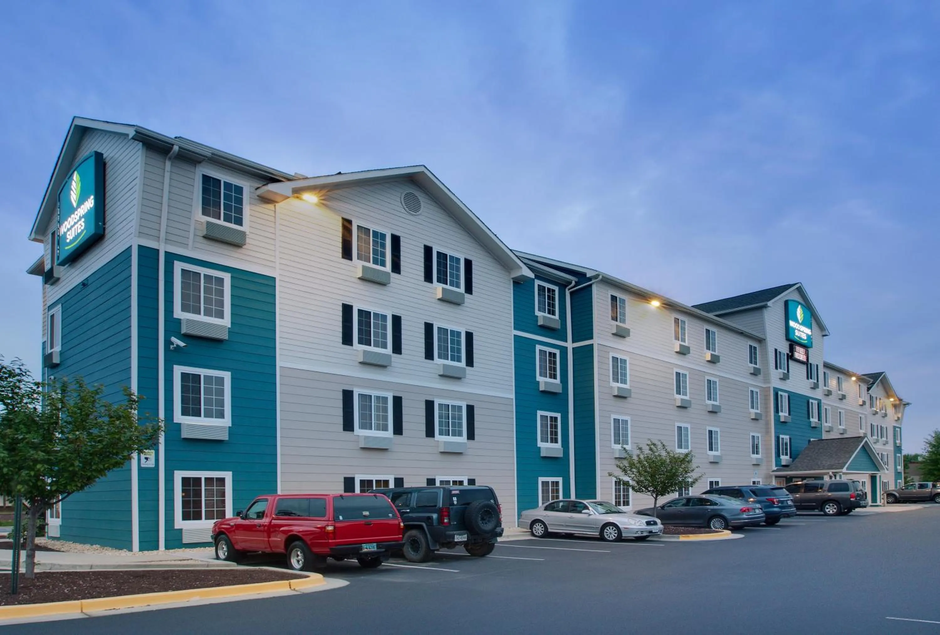 Property building in WoodSpring Suites Washington DC Andrews AFB