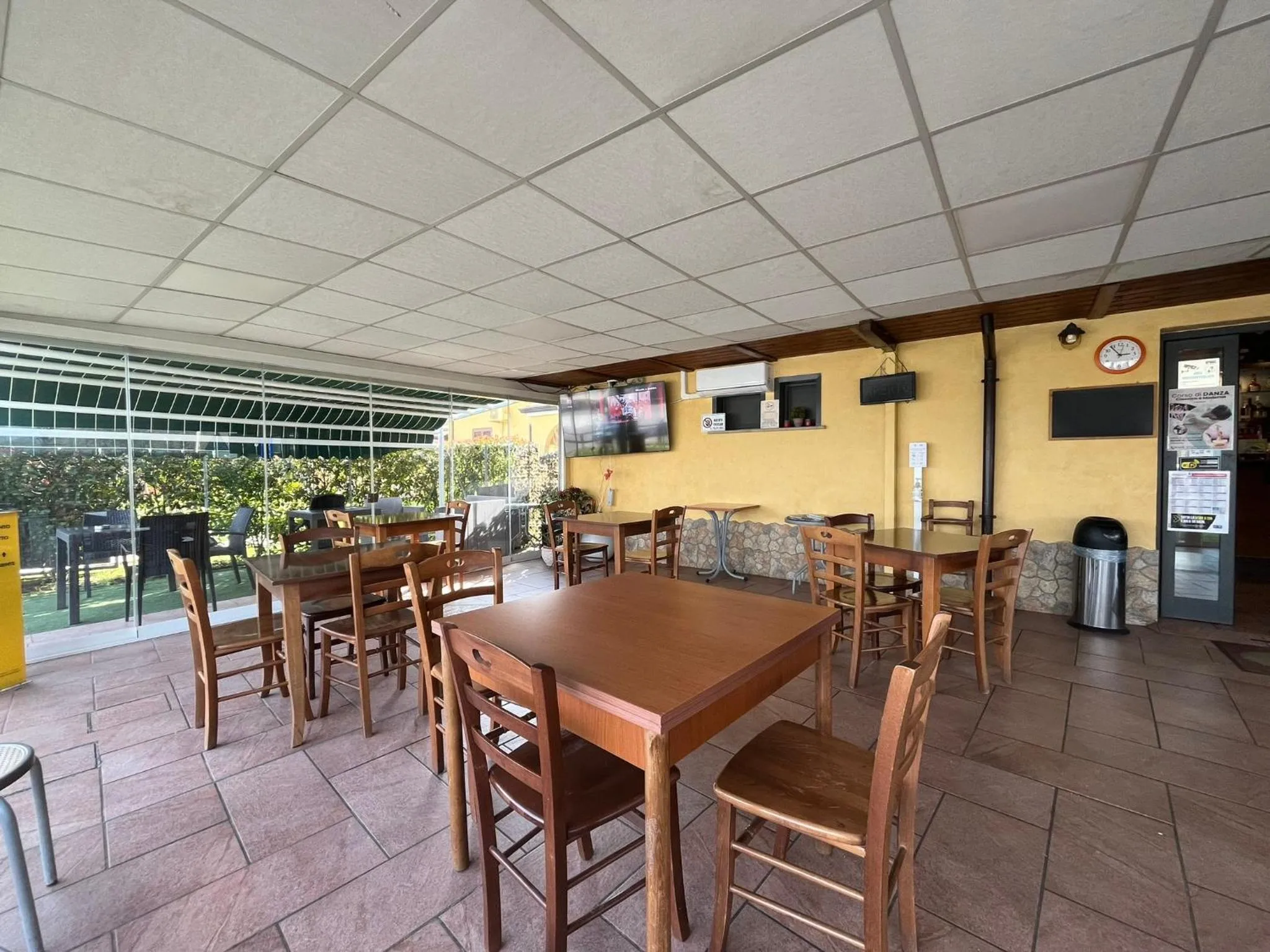 Restaurant/places to eat in Le Ganze