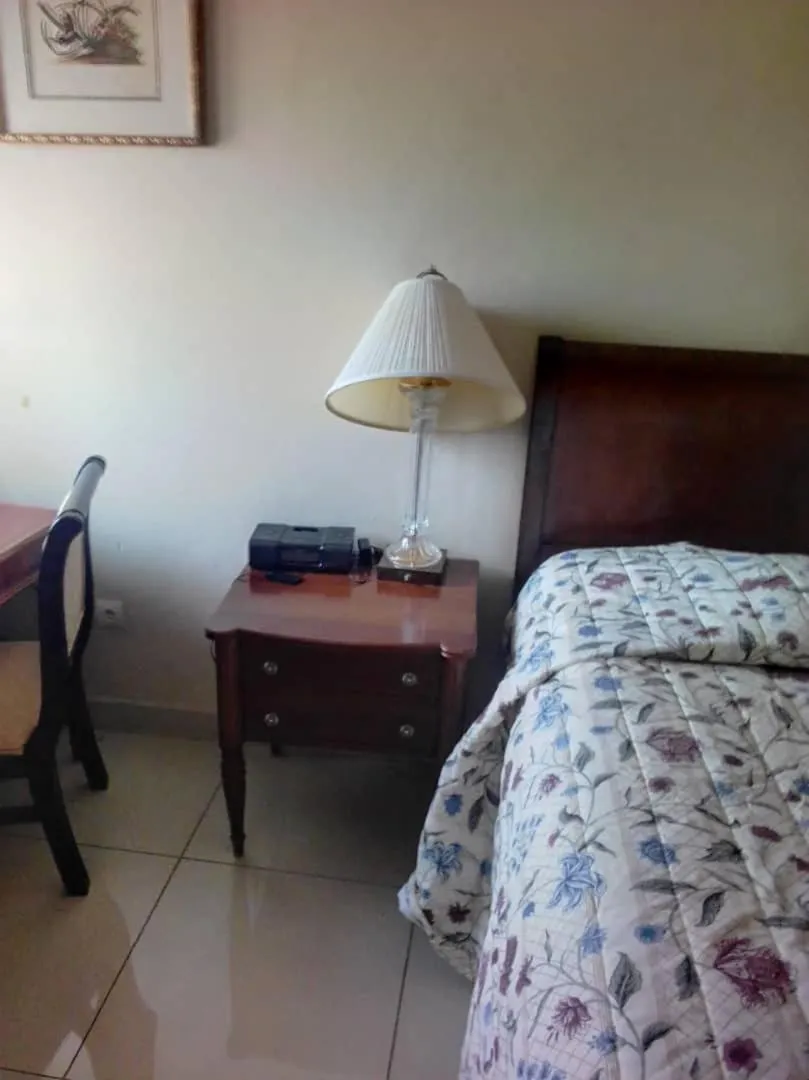 Bedroom, Bed in International Hotel, Yaoundé