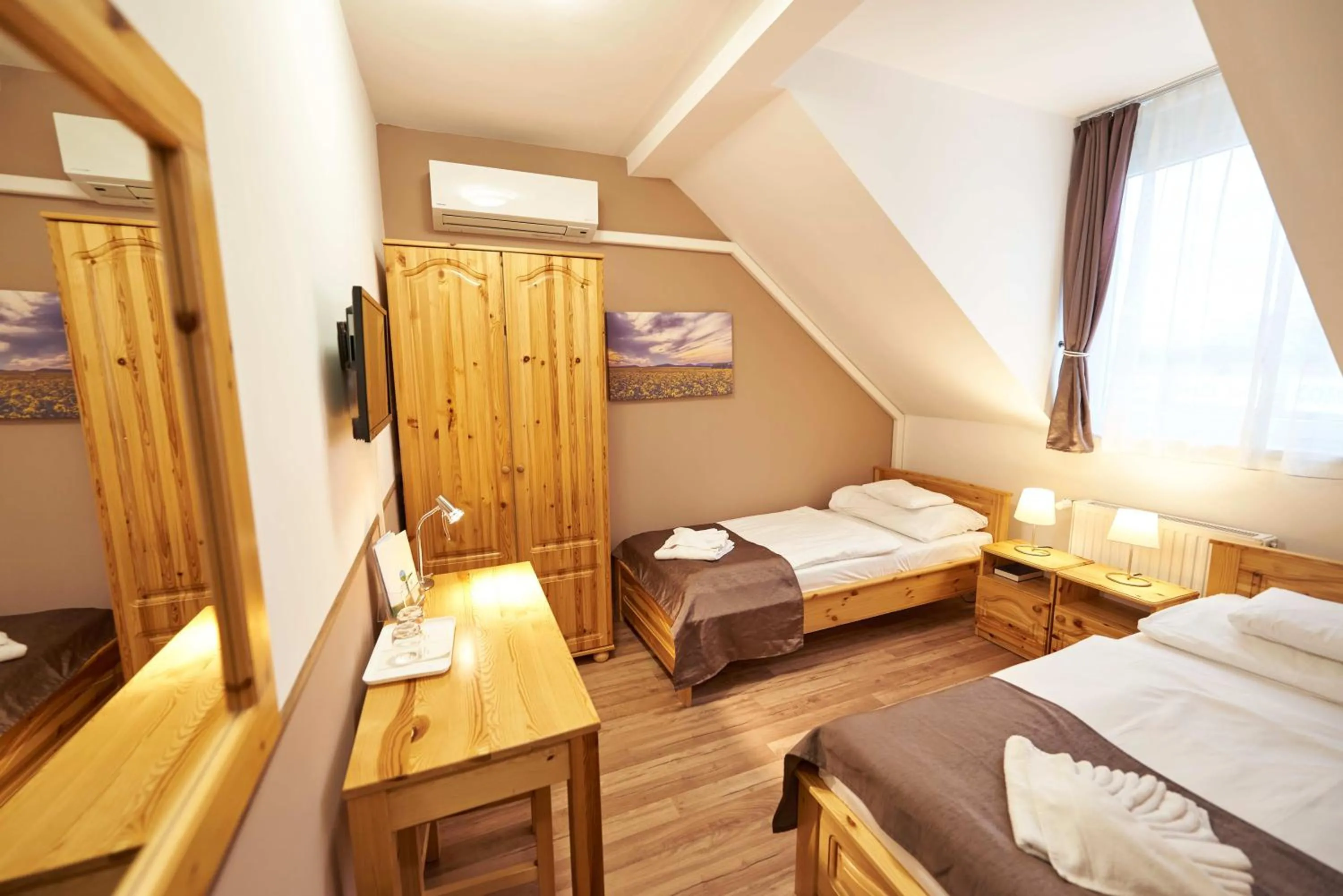 Standard Twin Room - single occupancy in Land-Plan Hotel