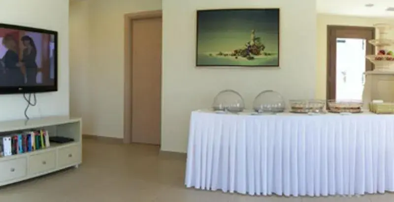 Food in Plaka Hotel II Food in Plaka Hotel II