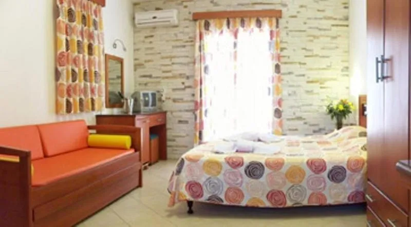 Photo of the whole room, Bed in Plaka Hotel II