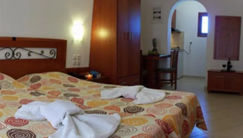 Bed in Plaka Hotel II