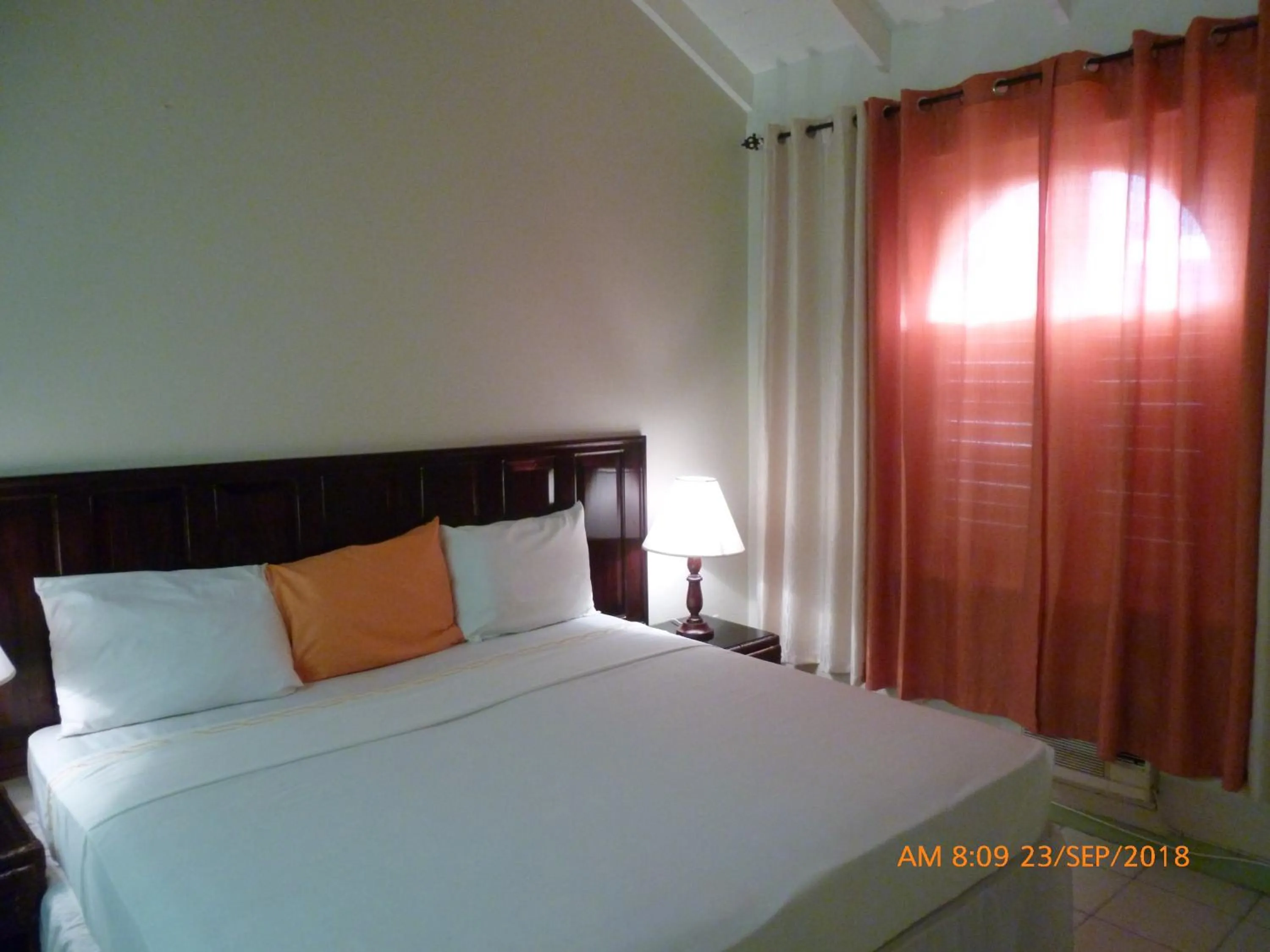 Bedroom, Bed in SandCastles # E26