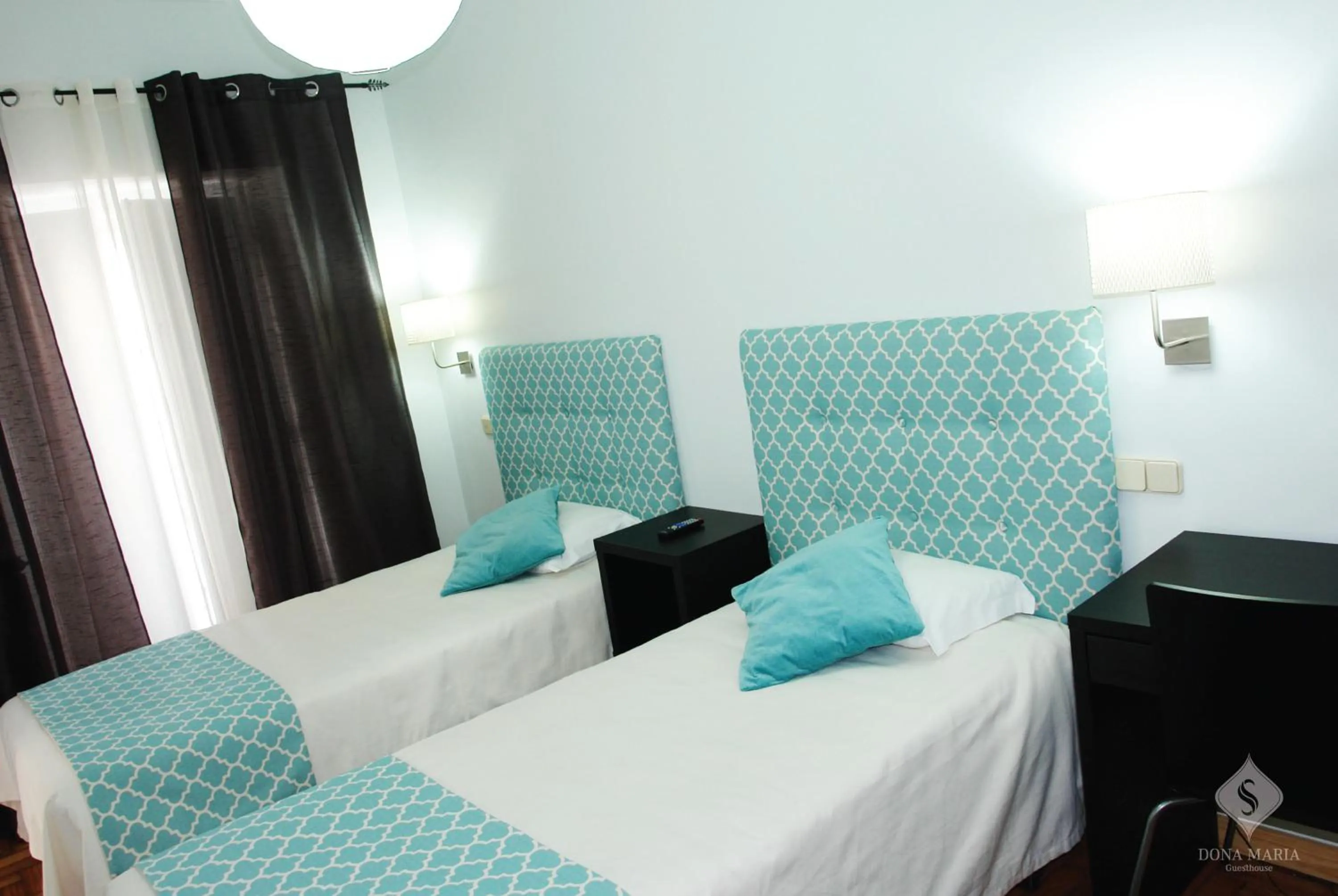 Bedroom, Bed in Dona Maria