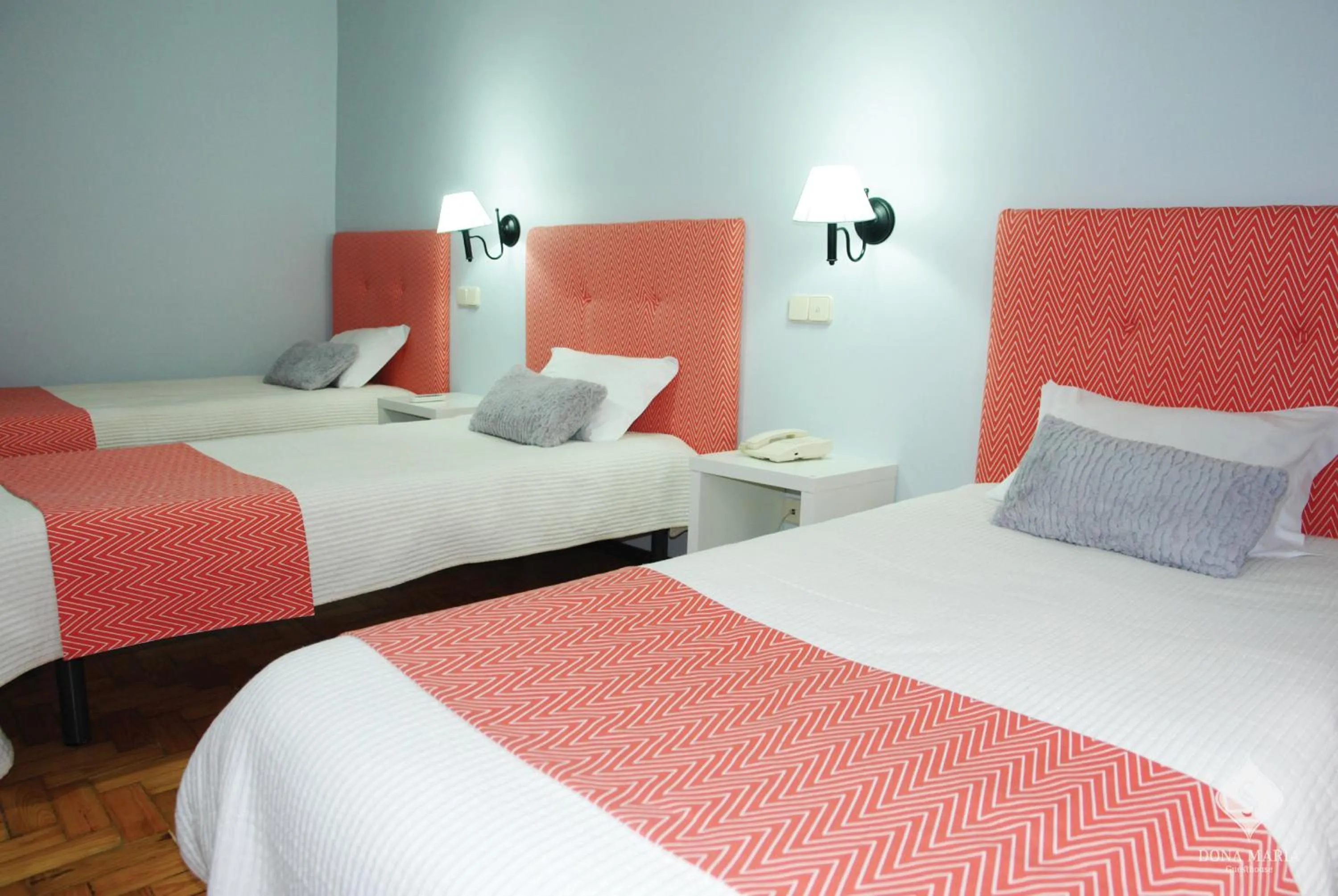 Bedroom, Bed in Dona Maria