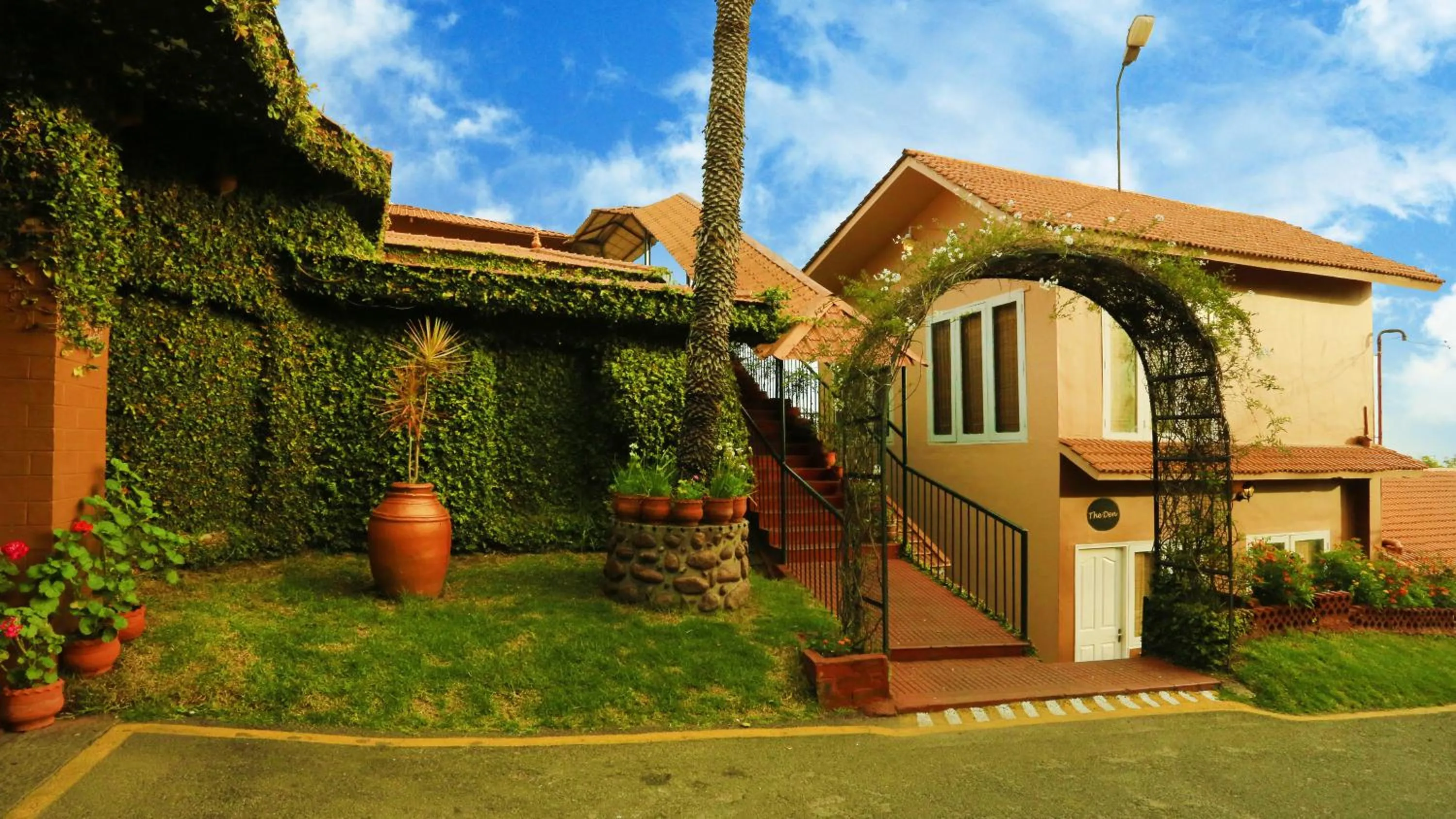 Facade/entrance in Kodai Resort Hotel, Kodaikanal