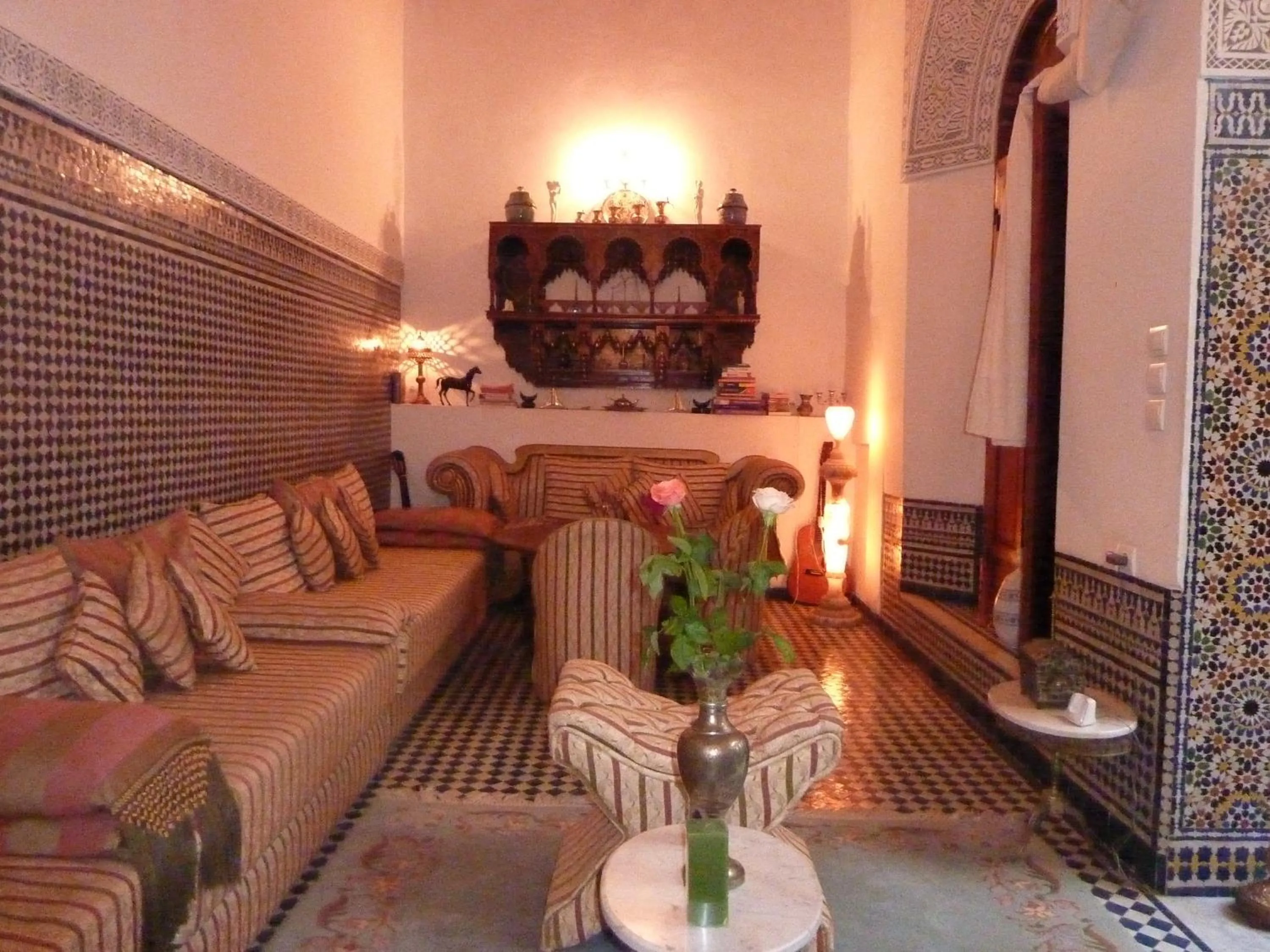 Communal lounge/ TV room in Dar Al Safadi