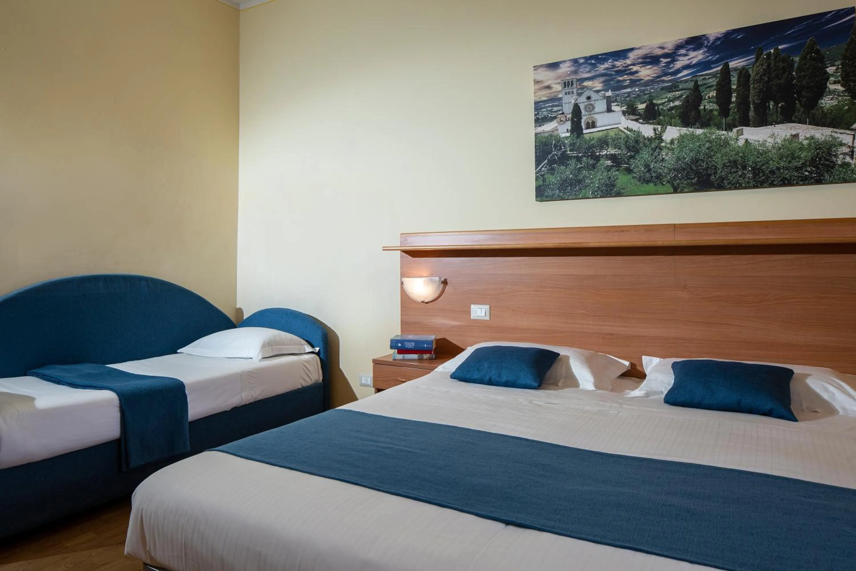 Bed in Hotel Sacro Cuore