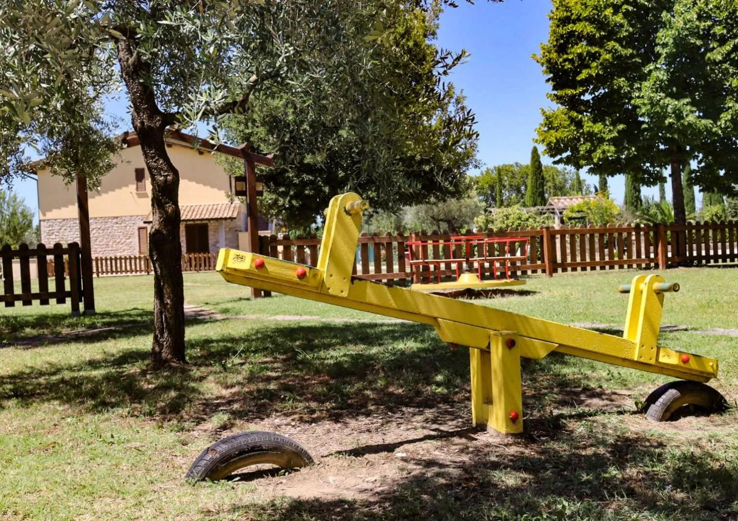 Children play ground in Agriturismo Il Casale di Monica