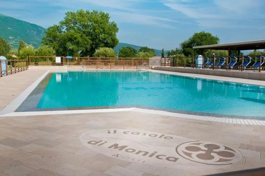 Swimming pool in Agriturismo Il Casale di Monica