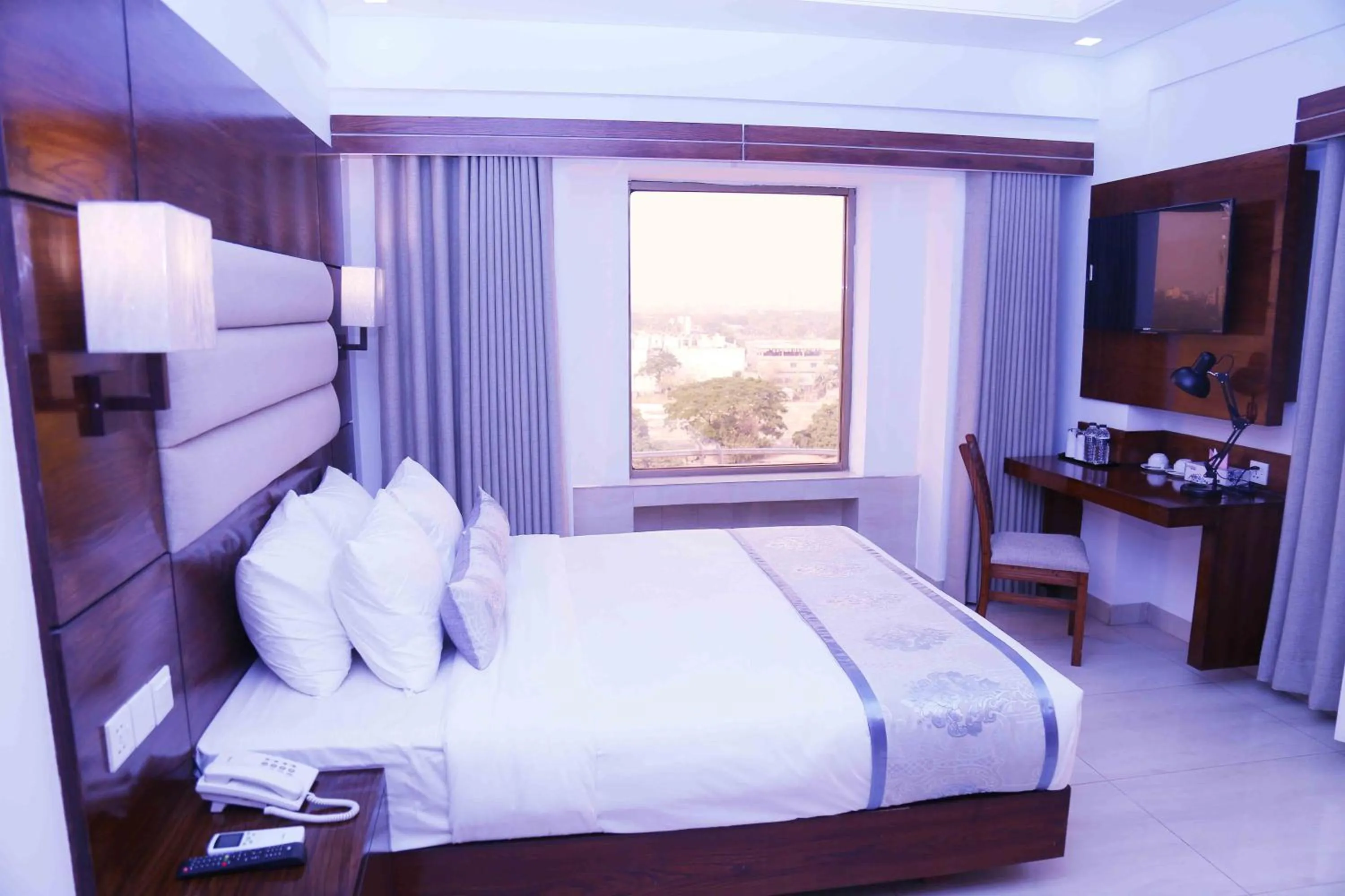 Bedroom, Bed in White Palace Hotel