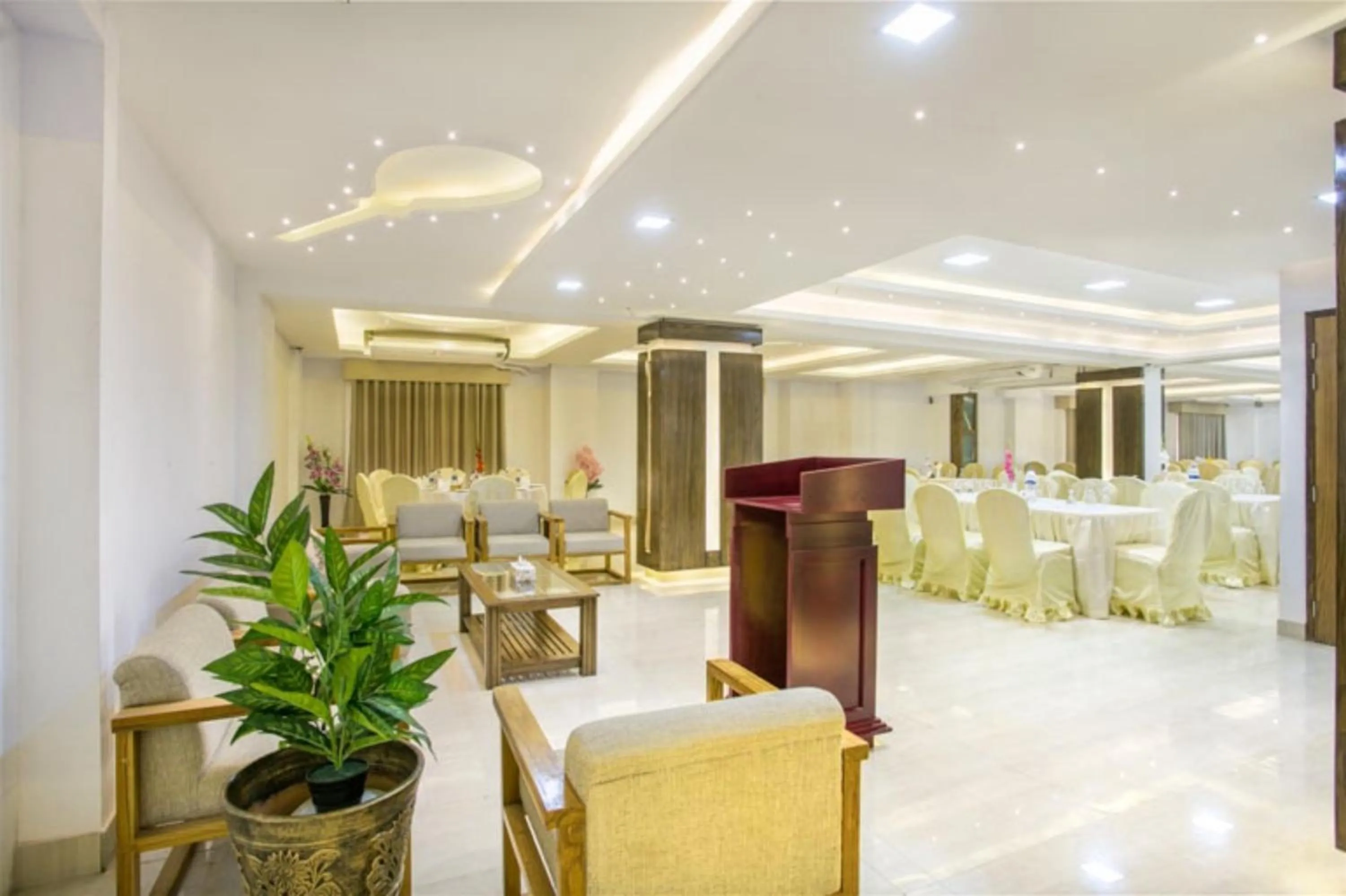 Banquet/Function facilities in White Palace Hotel
