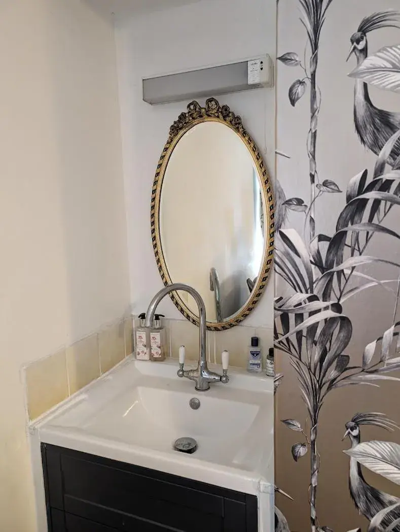 Deluxe Double Room with Sea View - single occupancy in Song of the Sea, Selkie House Deluxe Double Room with Sea View - single occupancy in Song of the Sea, Selkie House