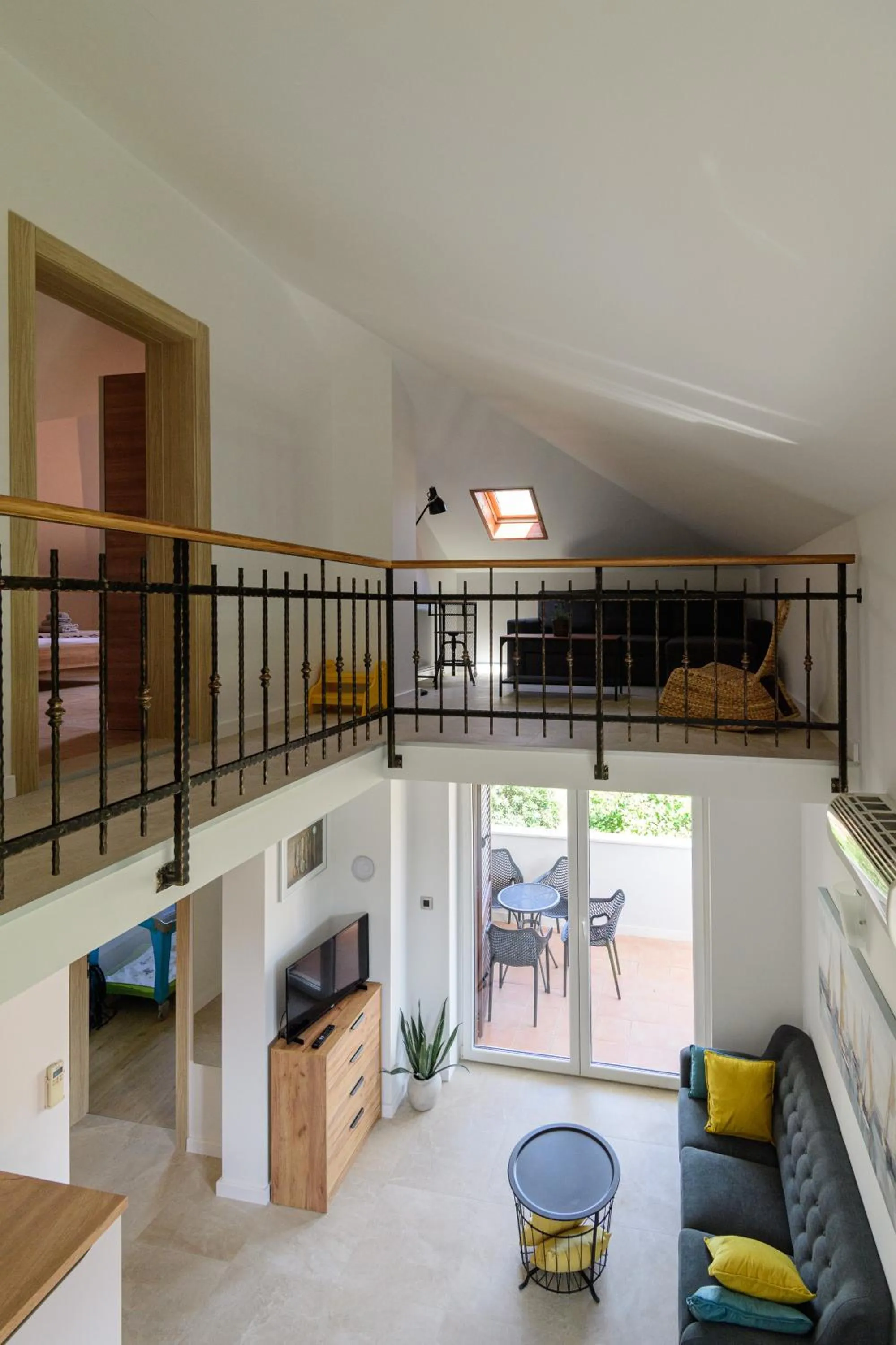 Apartments Kralj Ana