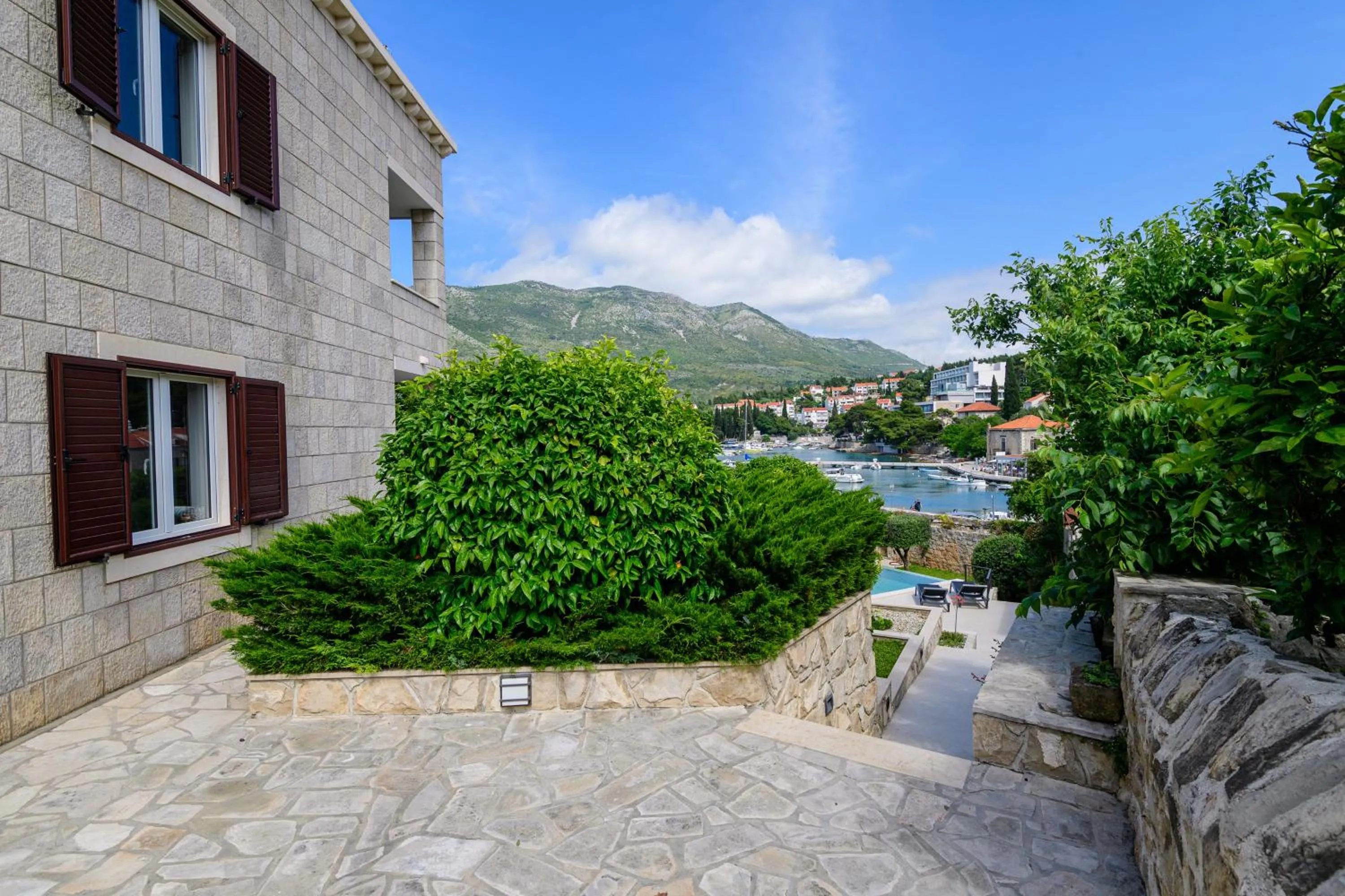 Apartments Kralj Ana