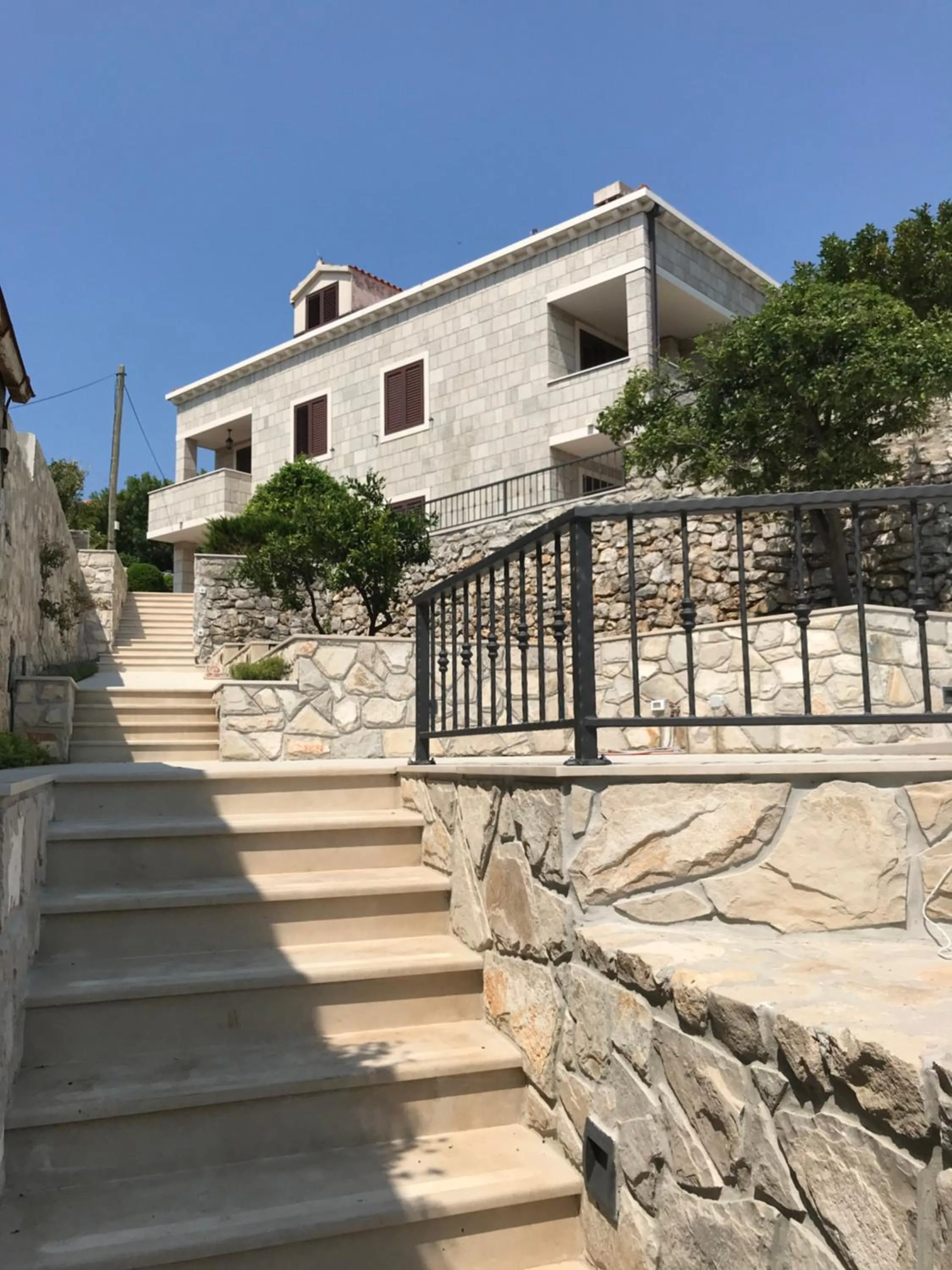 Property building in Apartments Kralj Ana