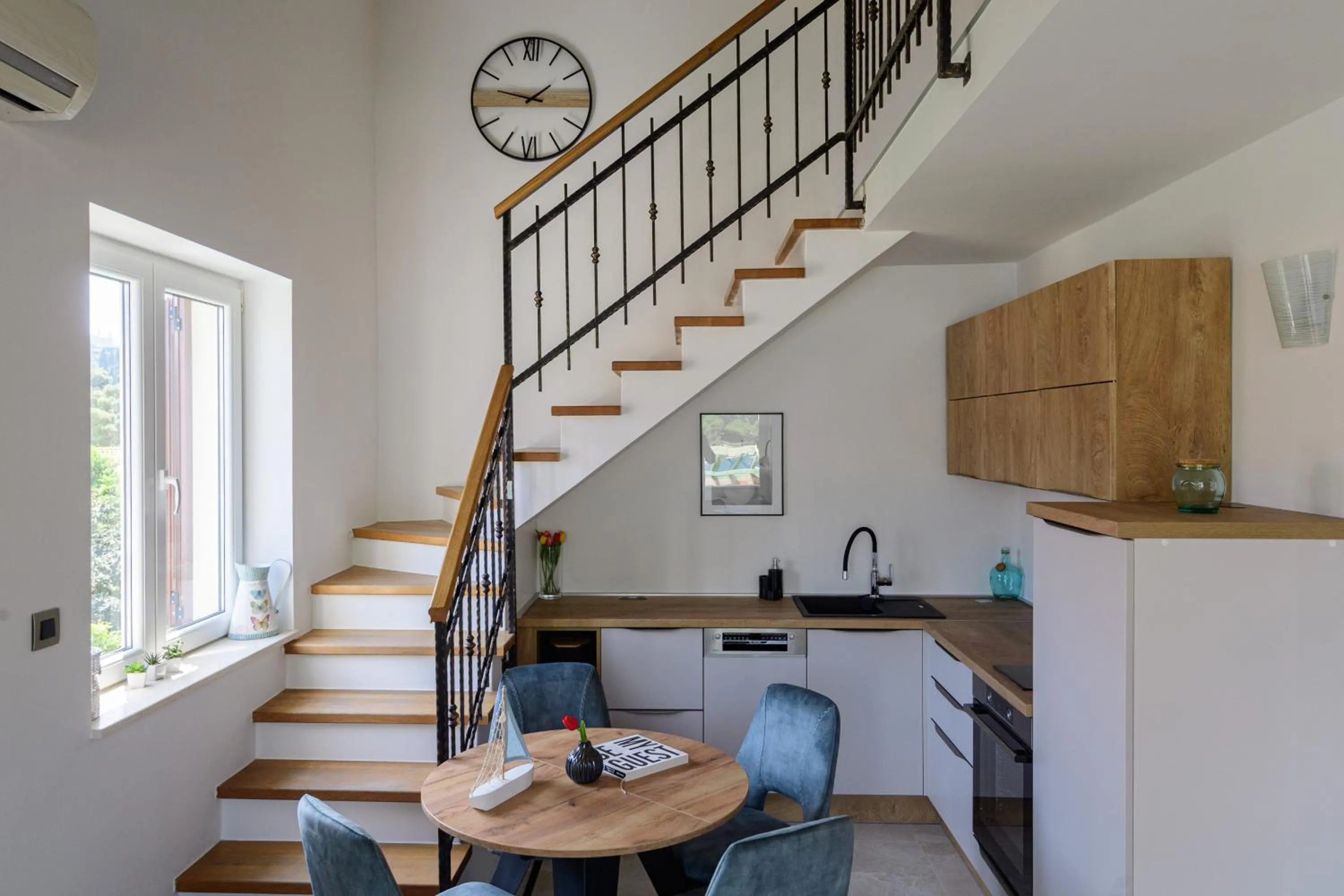 Apartments Kralj Ana