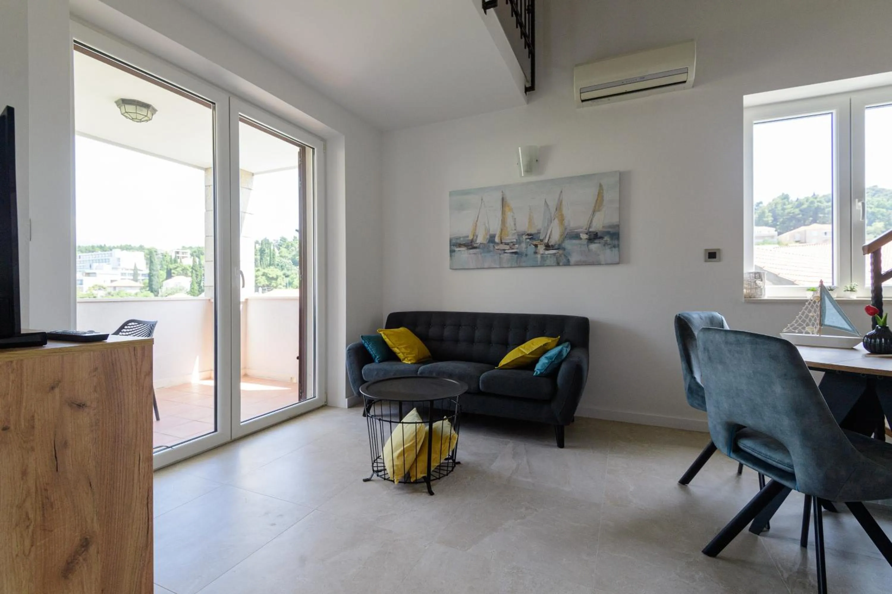 Apartments Kralj Ana