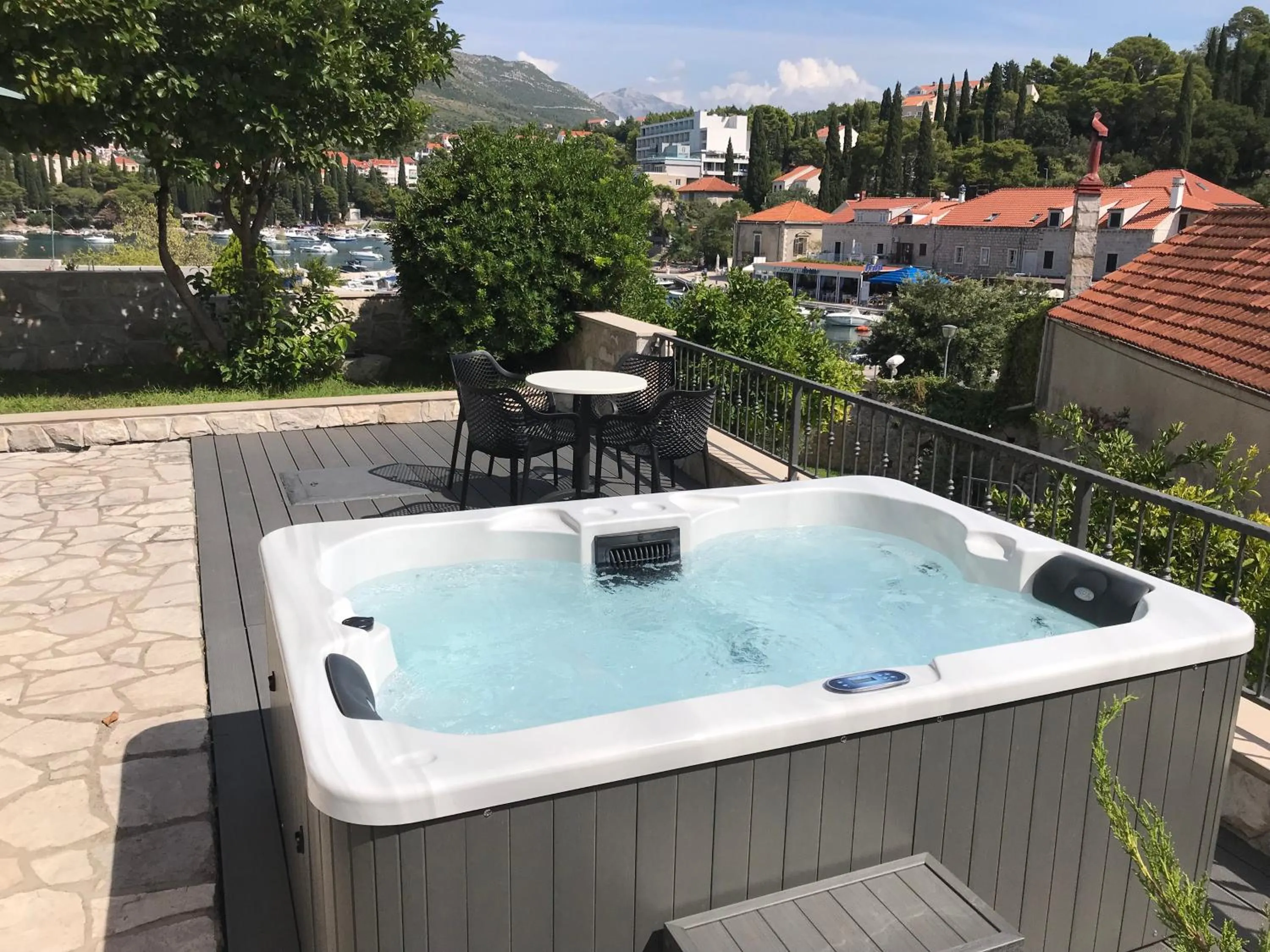 Day in Apartments Kralj Ana