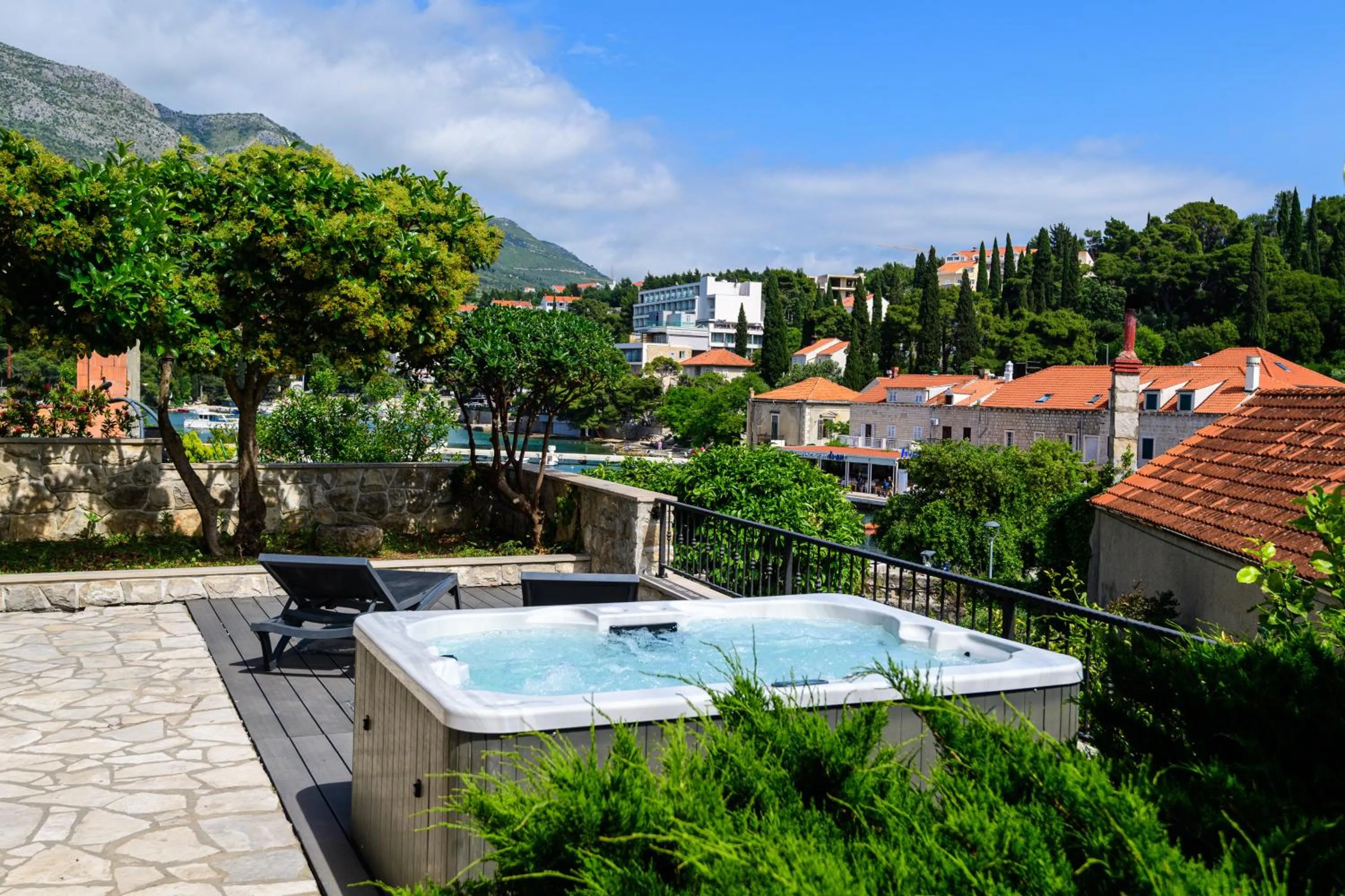 Apartments Kralj Ana