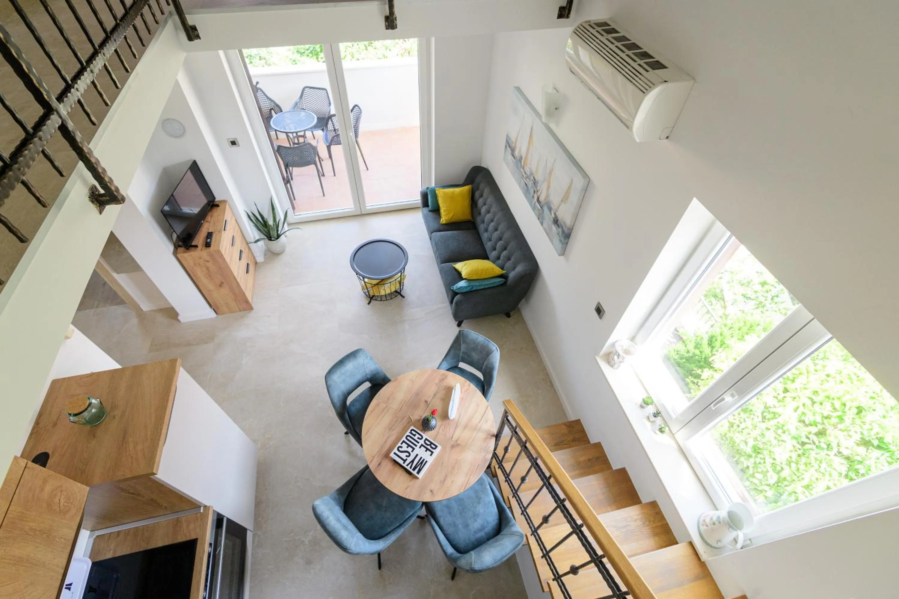 Apartments Kralj Ana