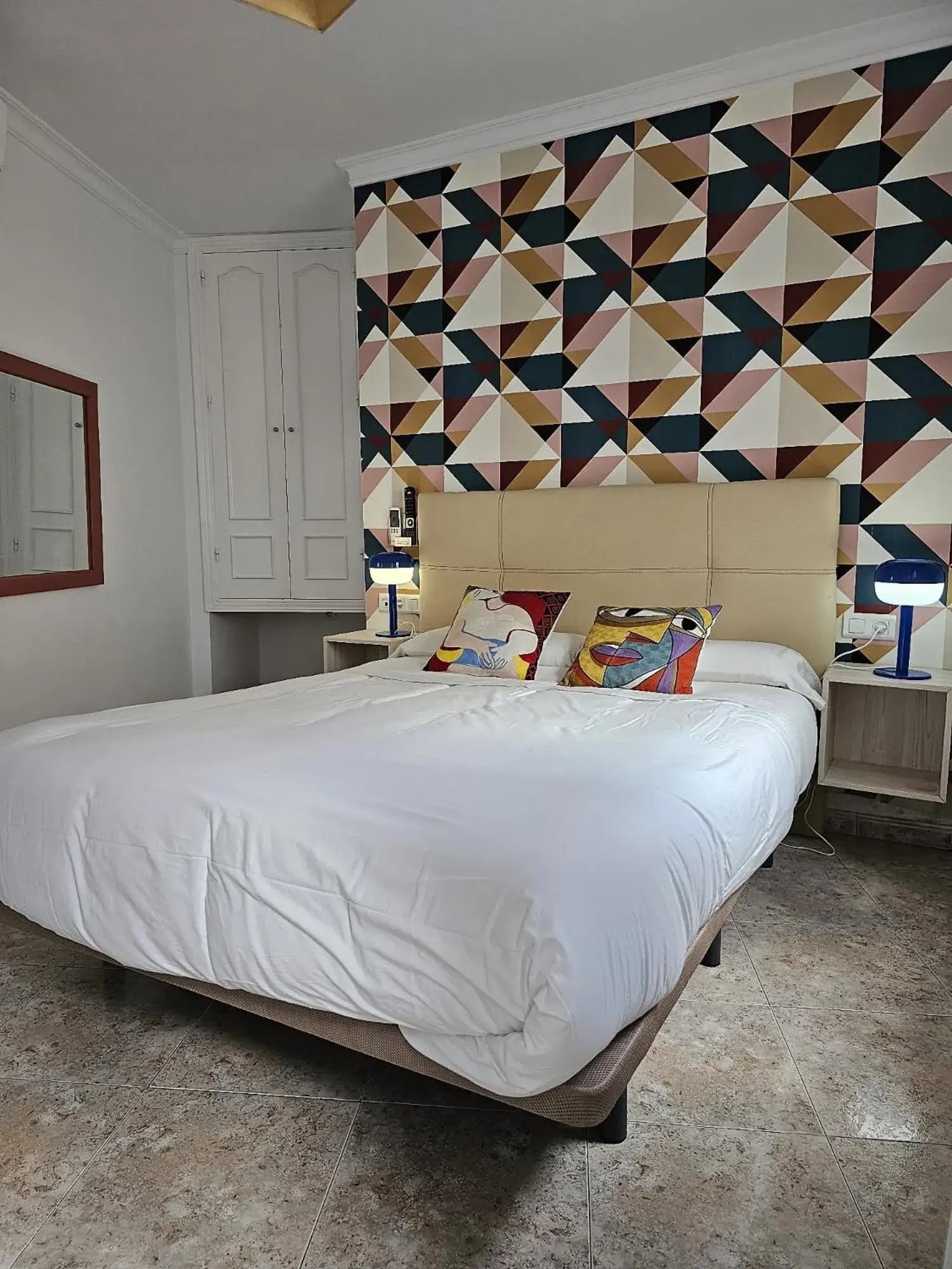Double Room with Private Bathroom in Hostal Boutique Luna de Nerja OLIVE OIL FREE DEGUSTATION & SALE Double Room with Private Bathroom in Hostal Boutique Luna de Nerja OLIVE OIL FREE DEGUSTATION & SALE