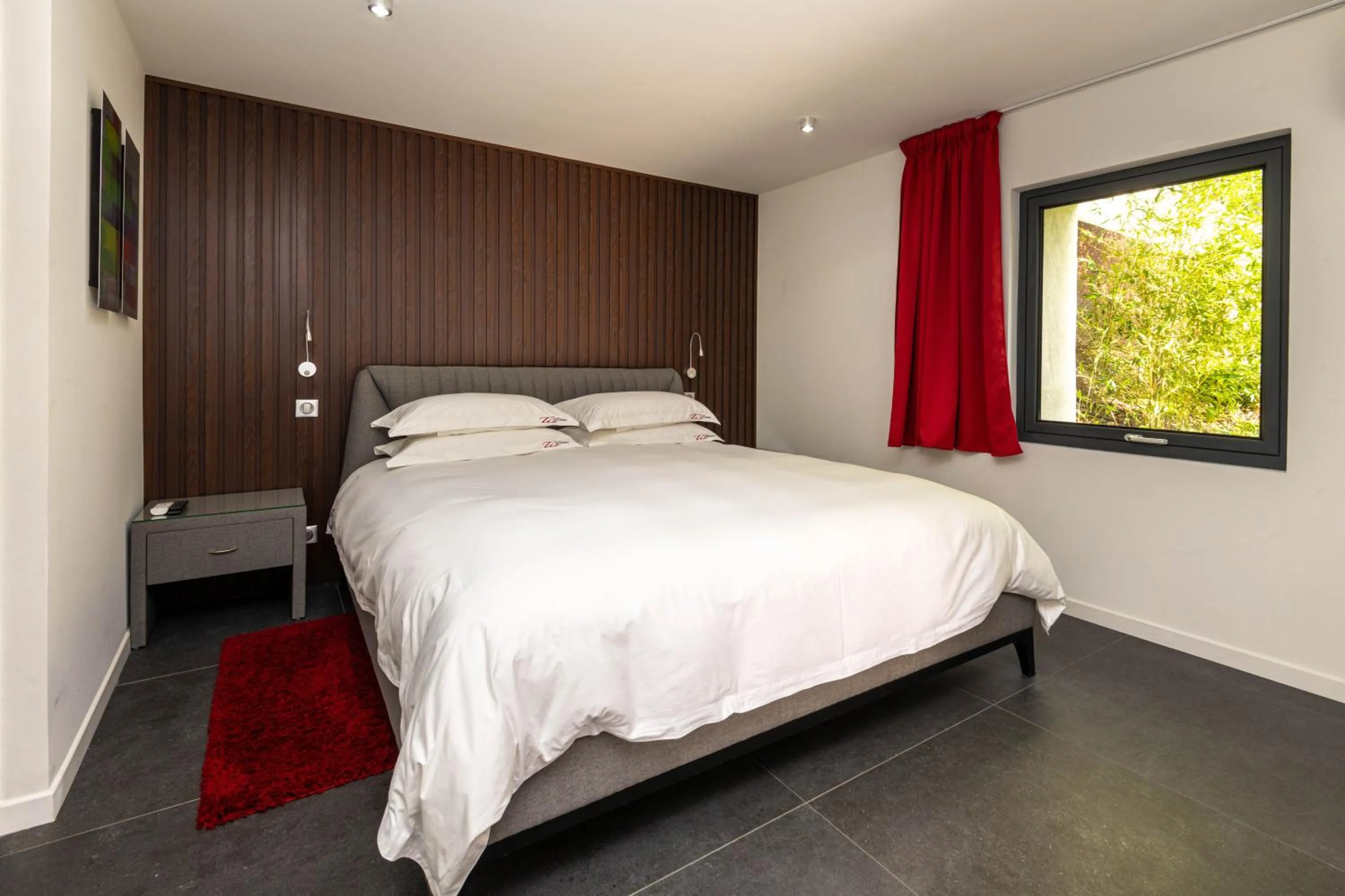 Bedroom, Bed in THE ADDRESS CASSIS