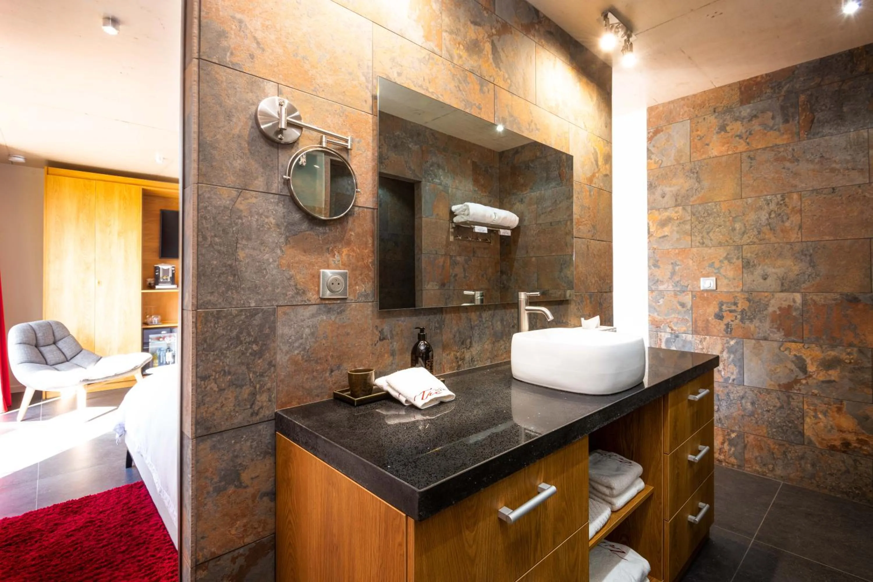 Bathroom in THE ADDRESS CASSIS