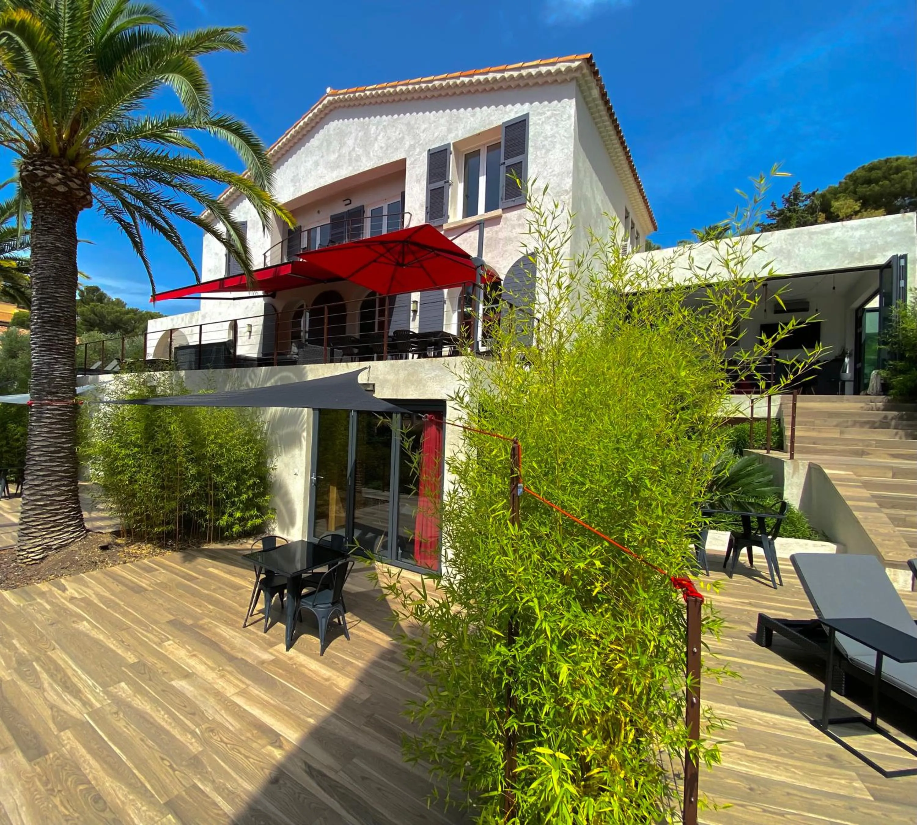 Property building in THE ADDRESS CASSIS