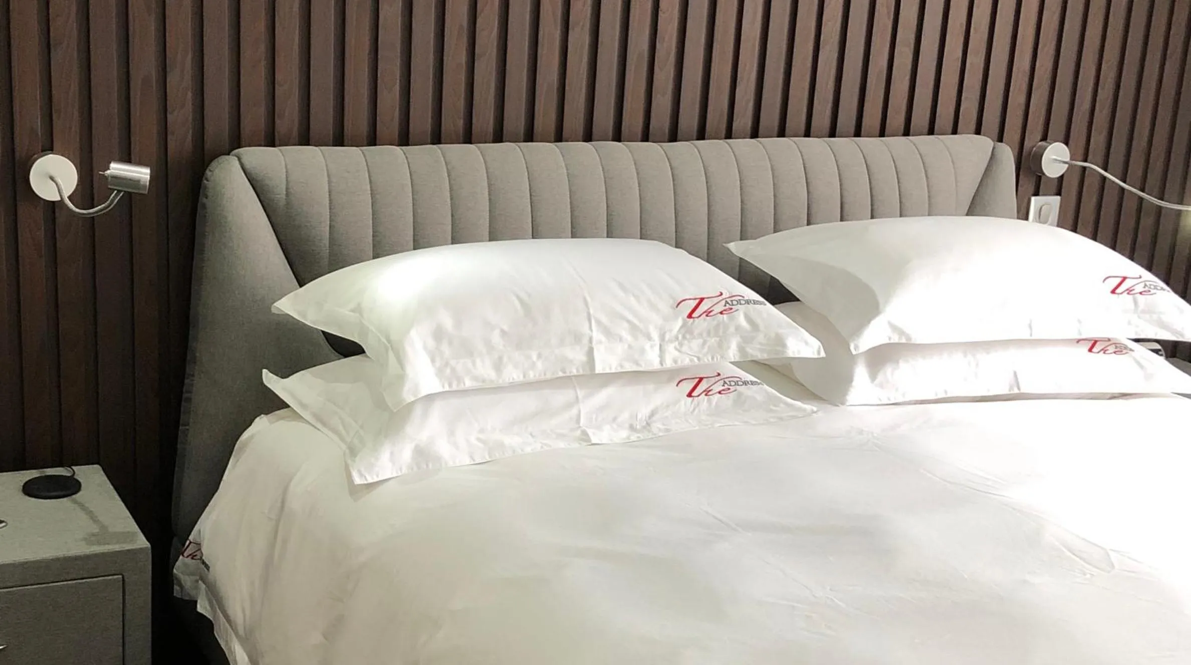 Bed in THE ADDRESS CASSIS
