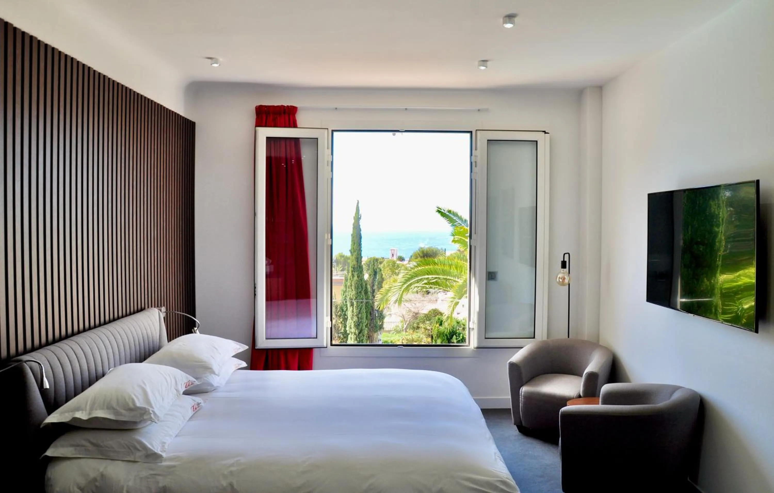 Bedroom, Bed in THE ADDRESS CASSIS