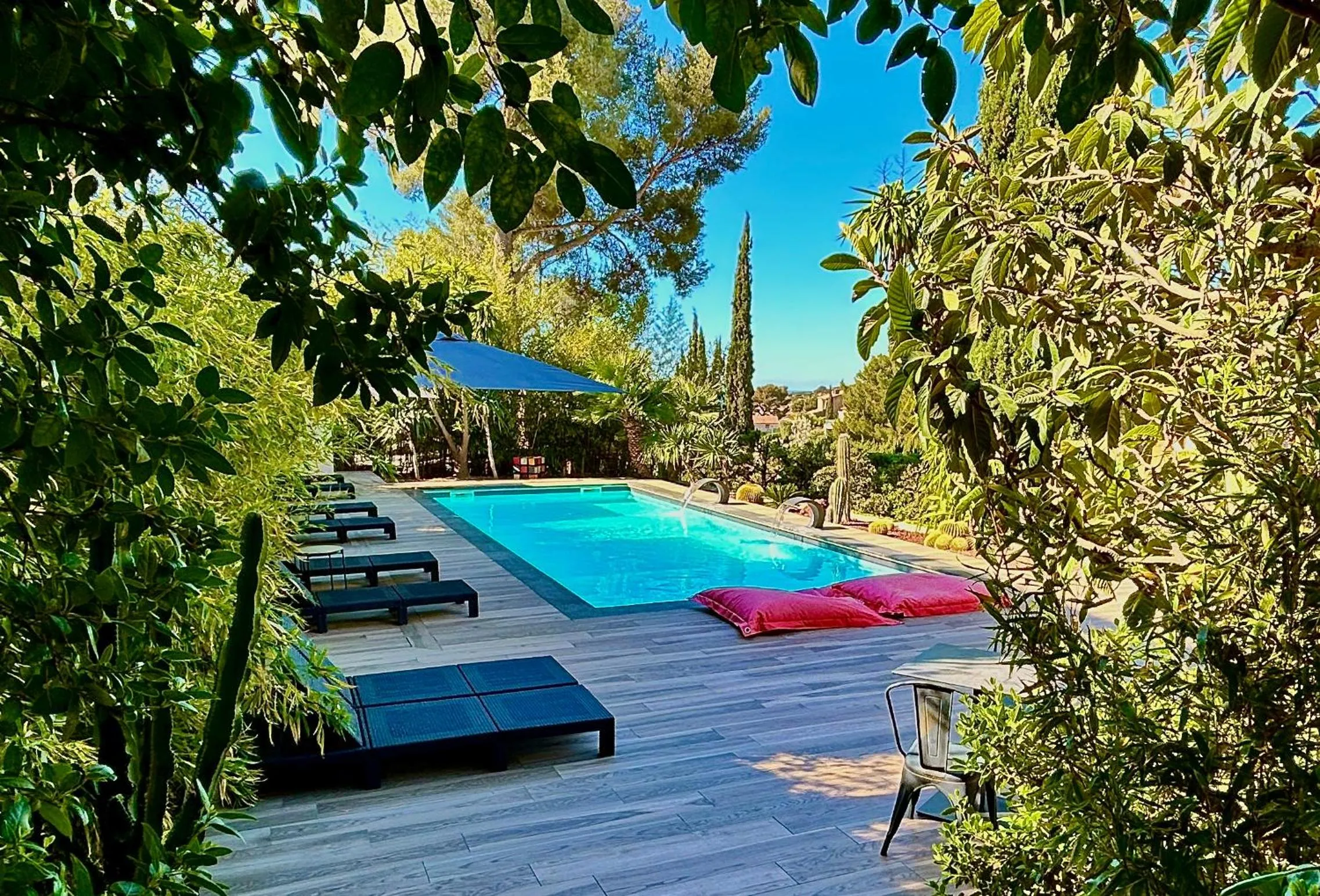 Swimming pool in THE ADDRESS CASSIS